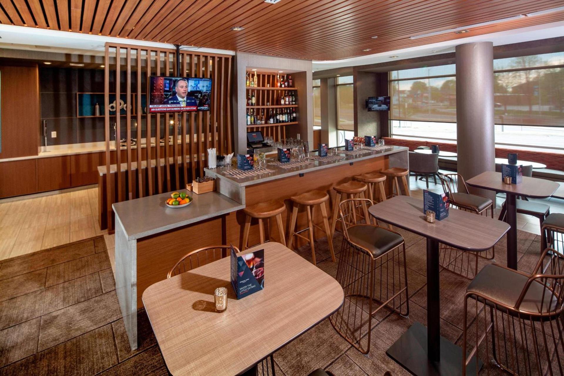 Springhill Suites By Marriott Newark Downtown photo 13