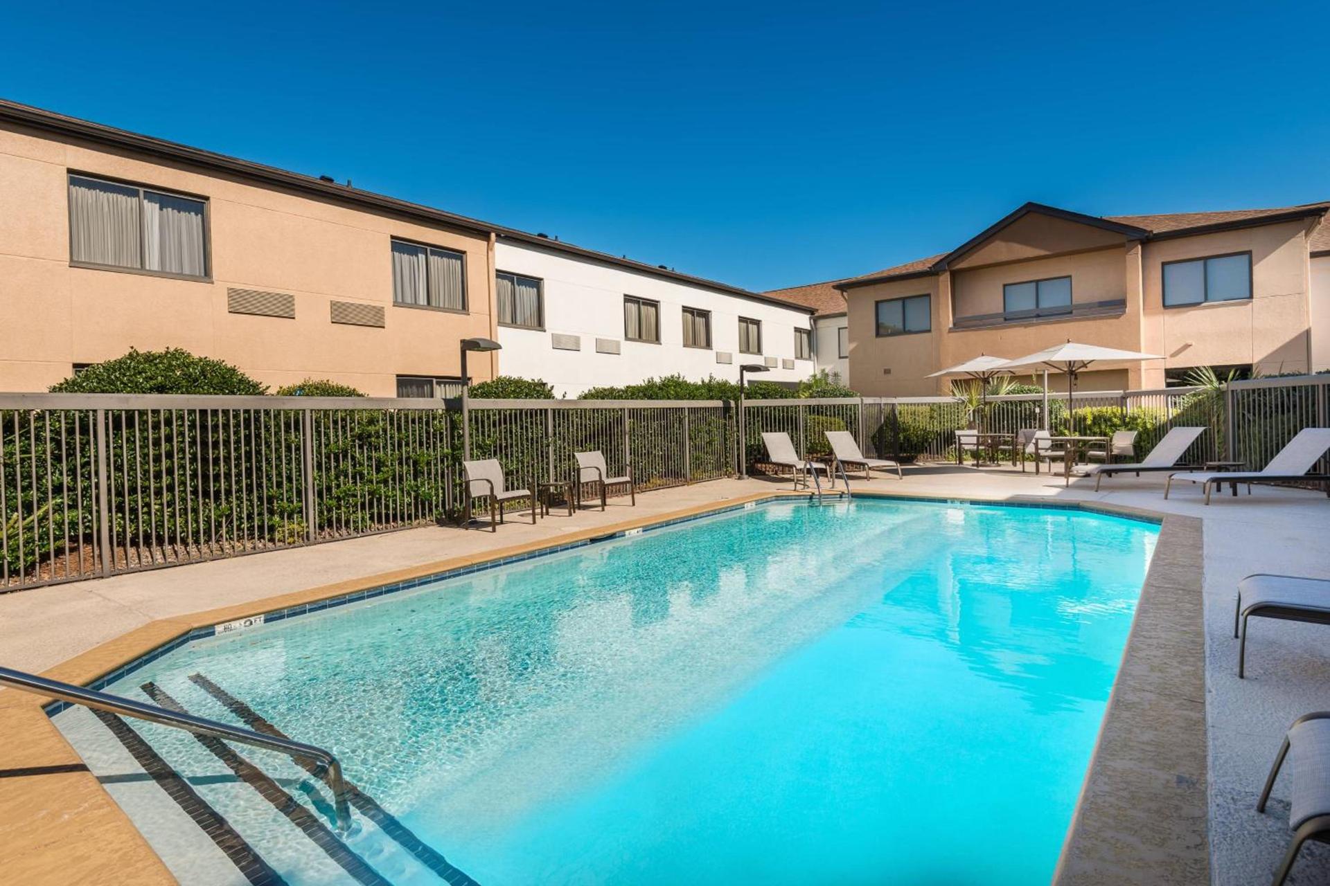 Courtyard by Marriott Wilmington/Wrightsville Beach photo 37