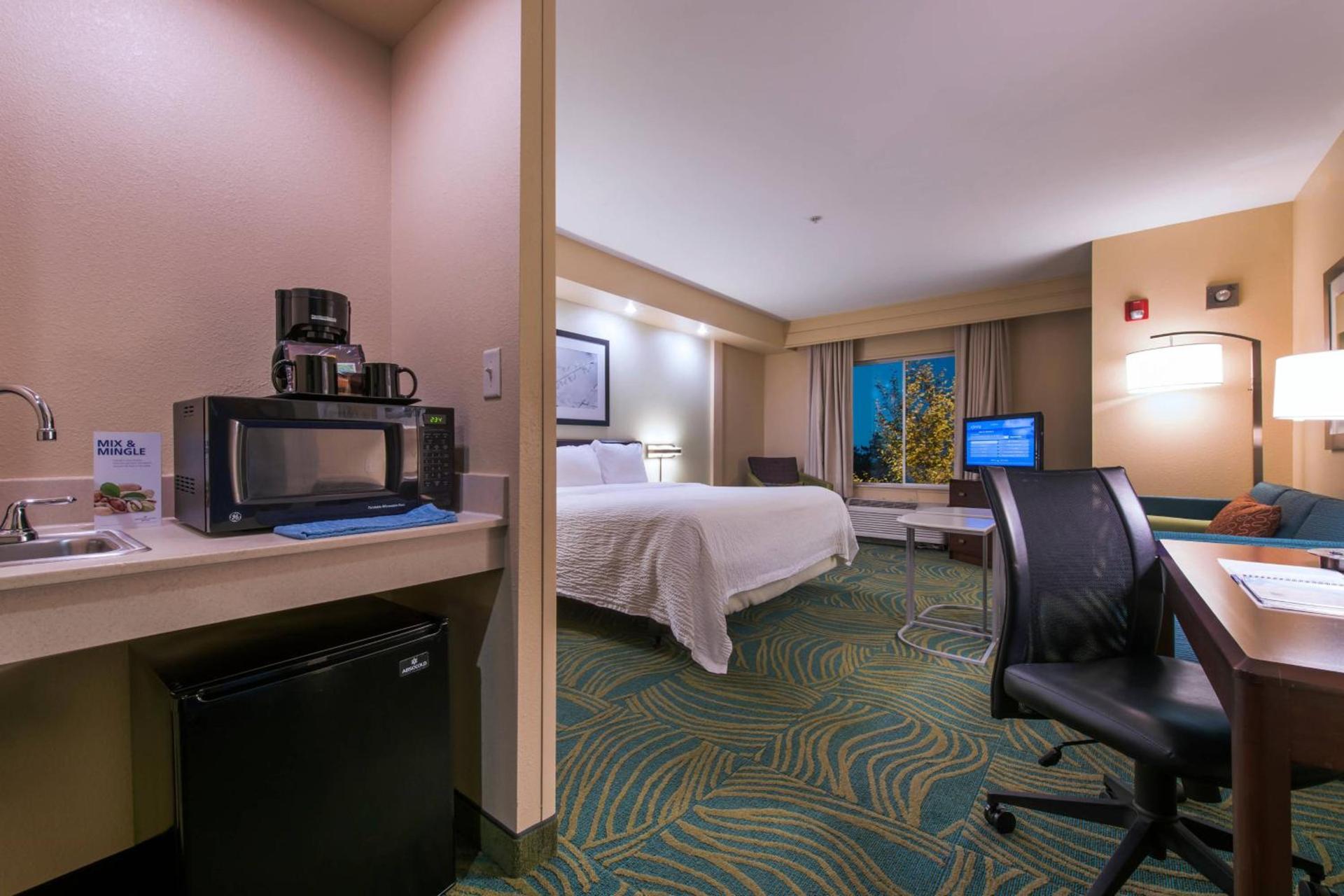 SpringHill Suites Devens Common Center photo 7