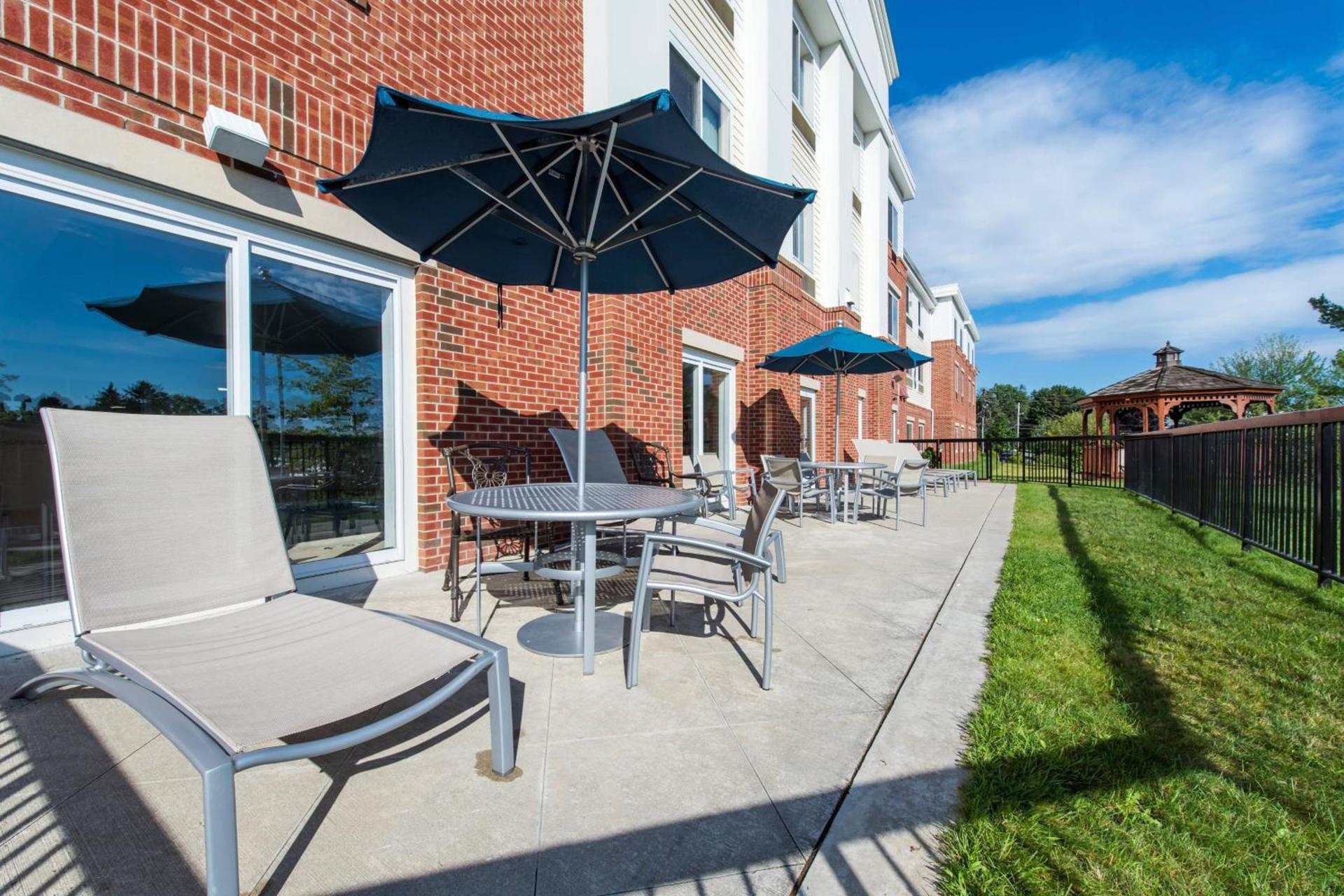 SpringHill Suites Devens Common Center photo 15