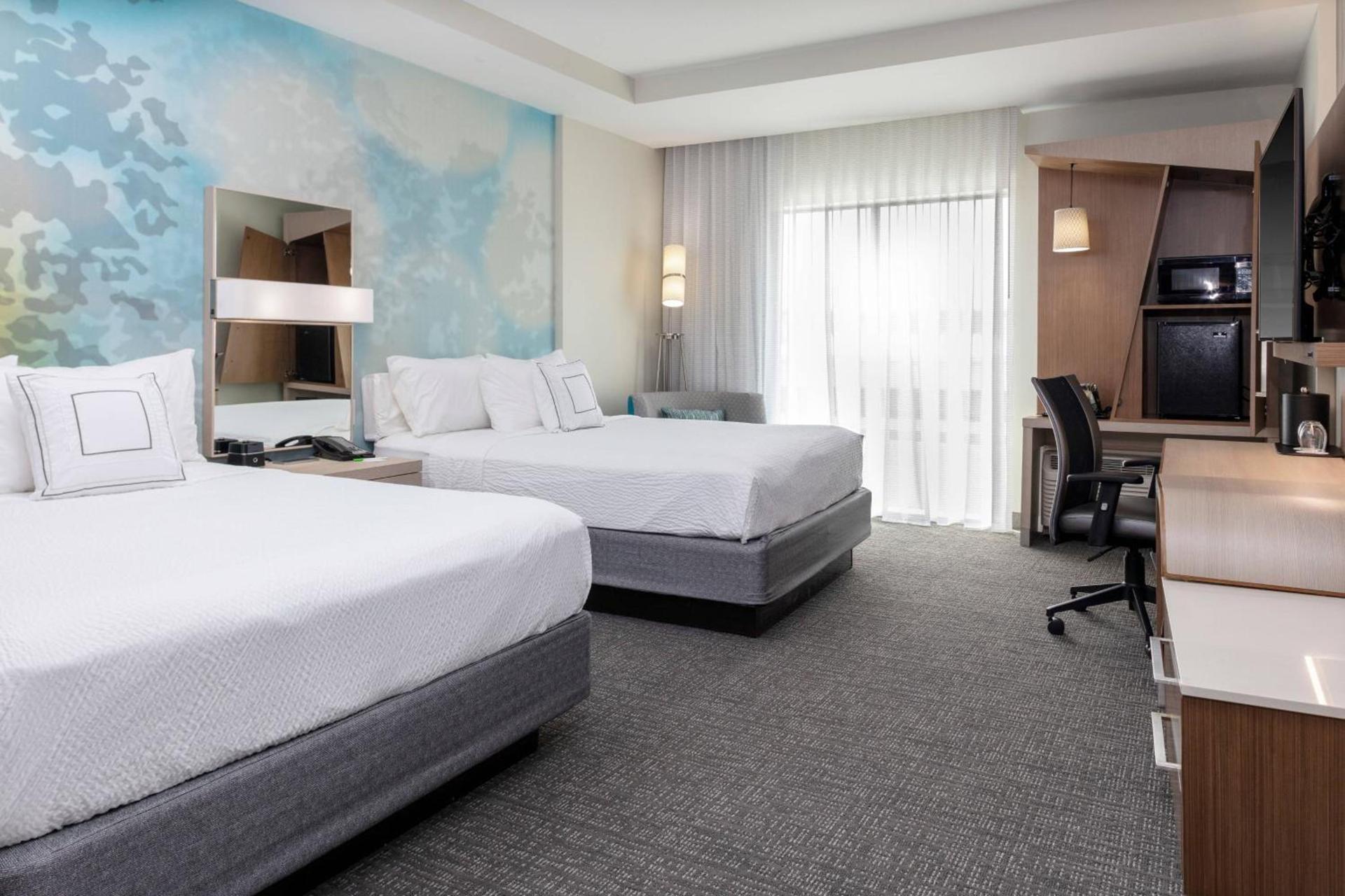 Courtyard by Marriott Indianapolis West-Speedway photo 7