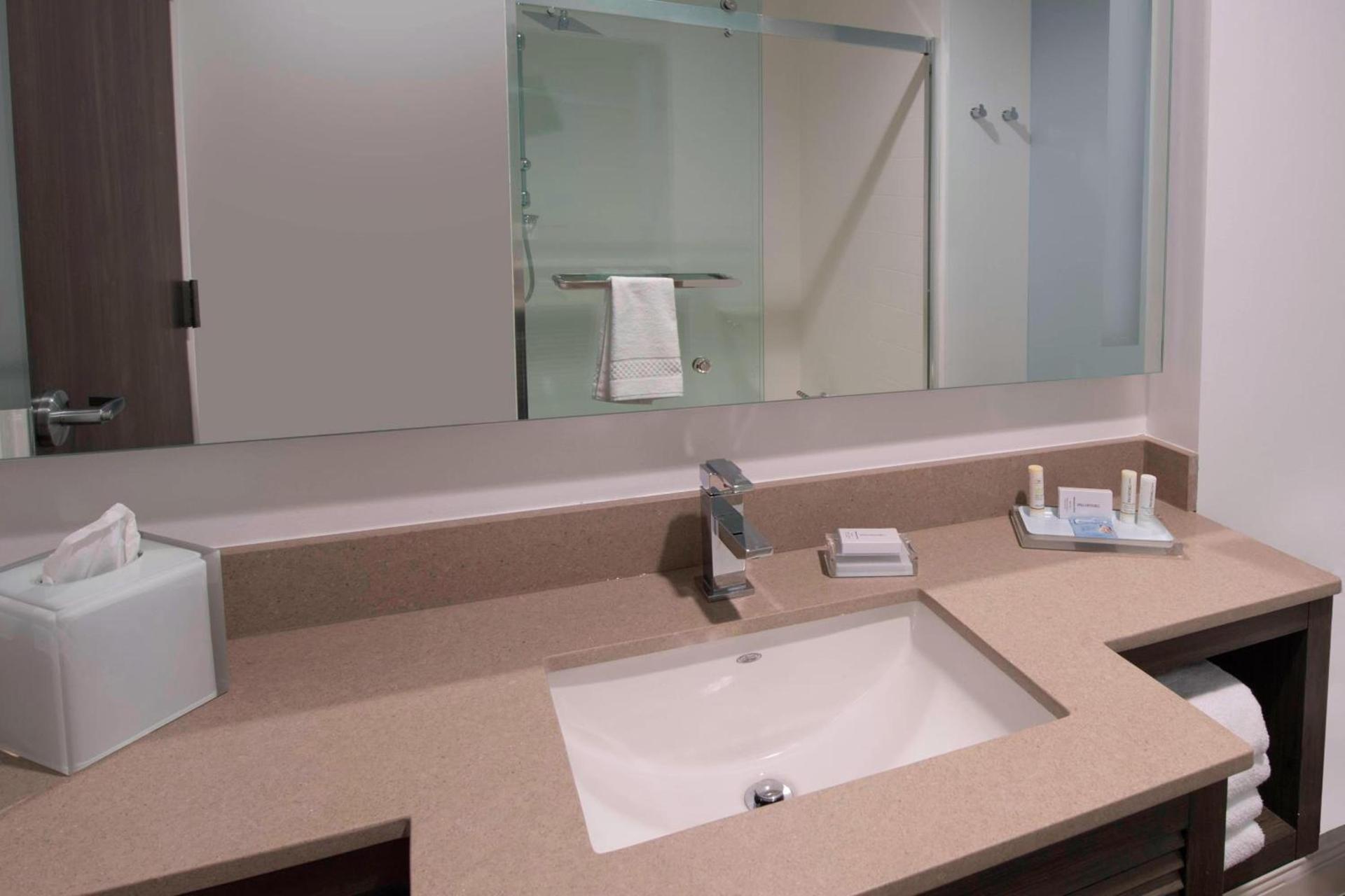 SpringHill Suites by Marriott Navarre Oceanfront photo 24