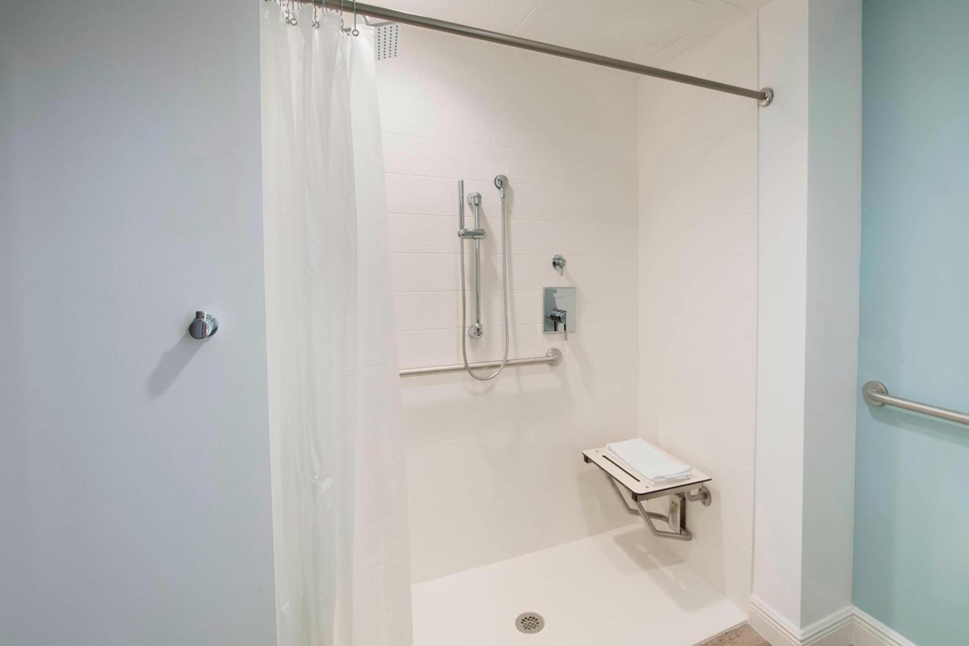 SpringHill Suites by Marriott Navarre Oceanfront photo 26