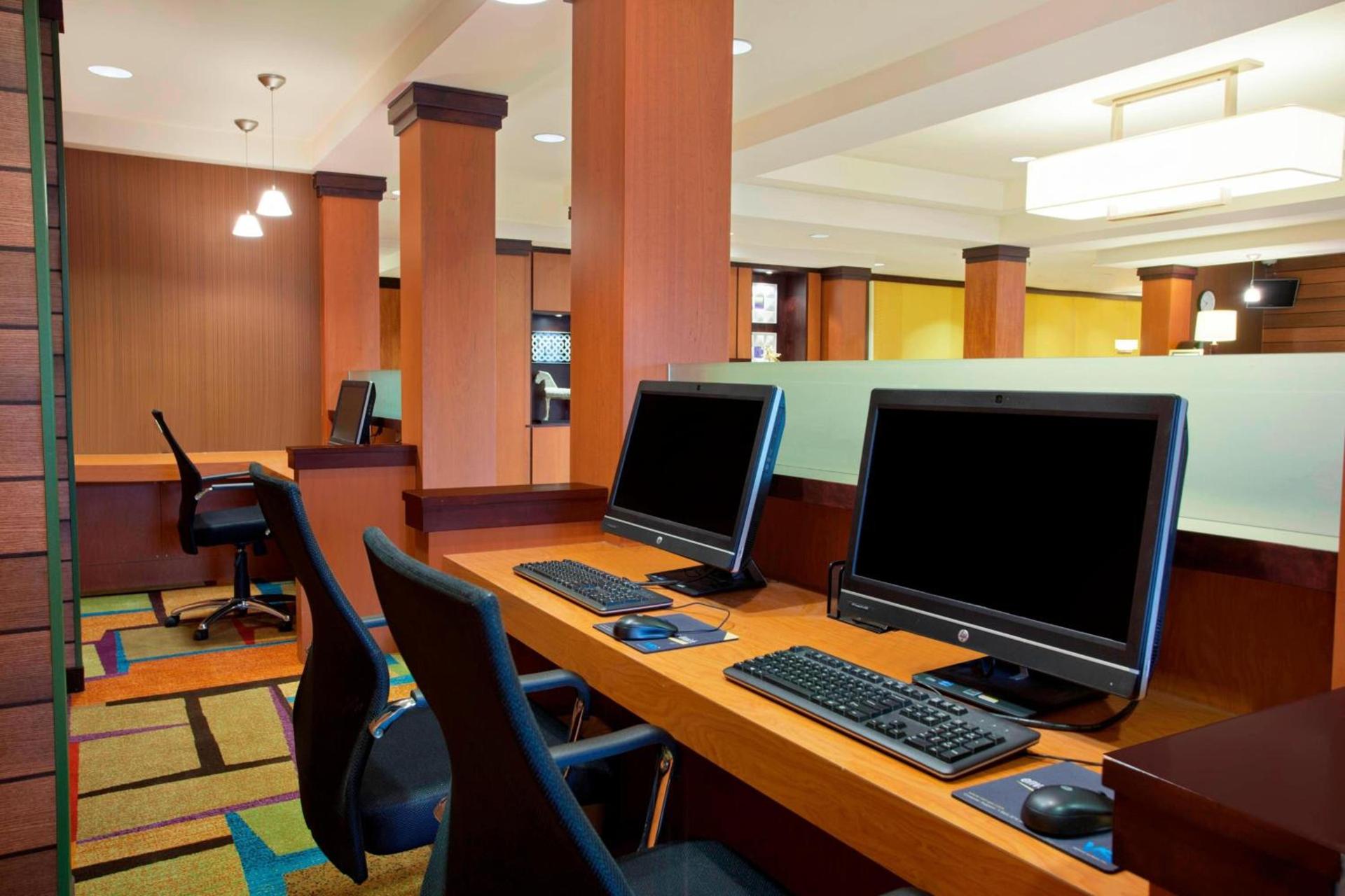 Fairfield Inn & Suites by Marriott Detroit Metro Airport Romulus photo 20