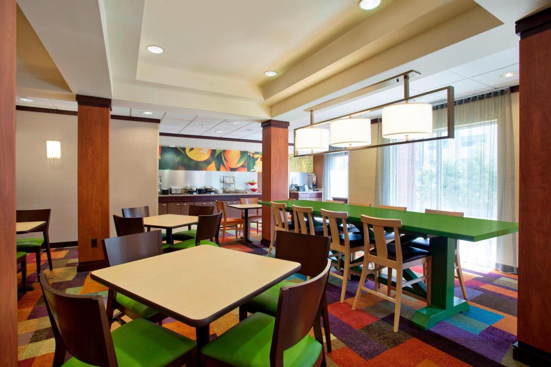 Fairfield Inn & Suites by Marriott Detroit Metro Airport Romulus photo 22