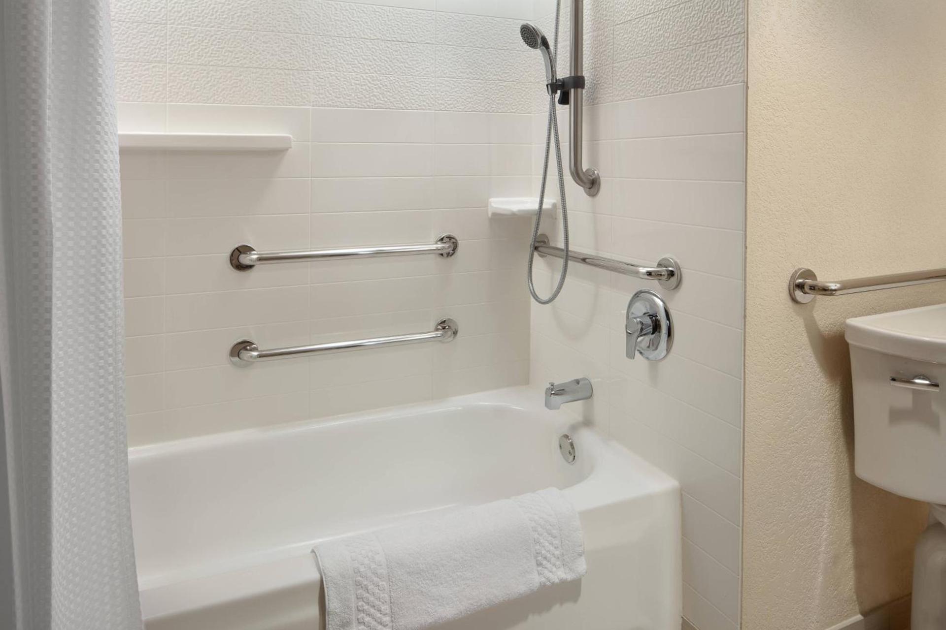 Fairfield by Marriott Anaheim Resort photo 25