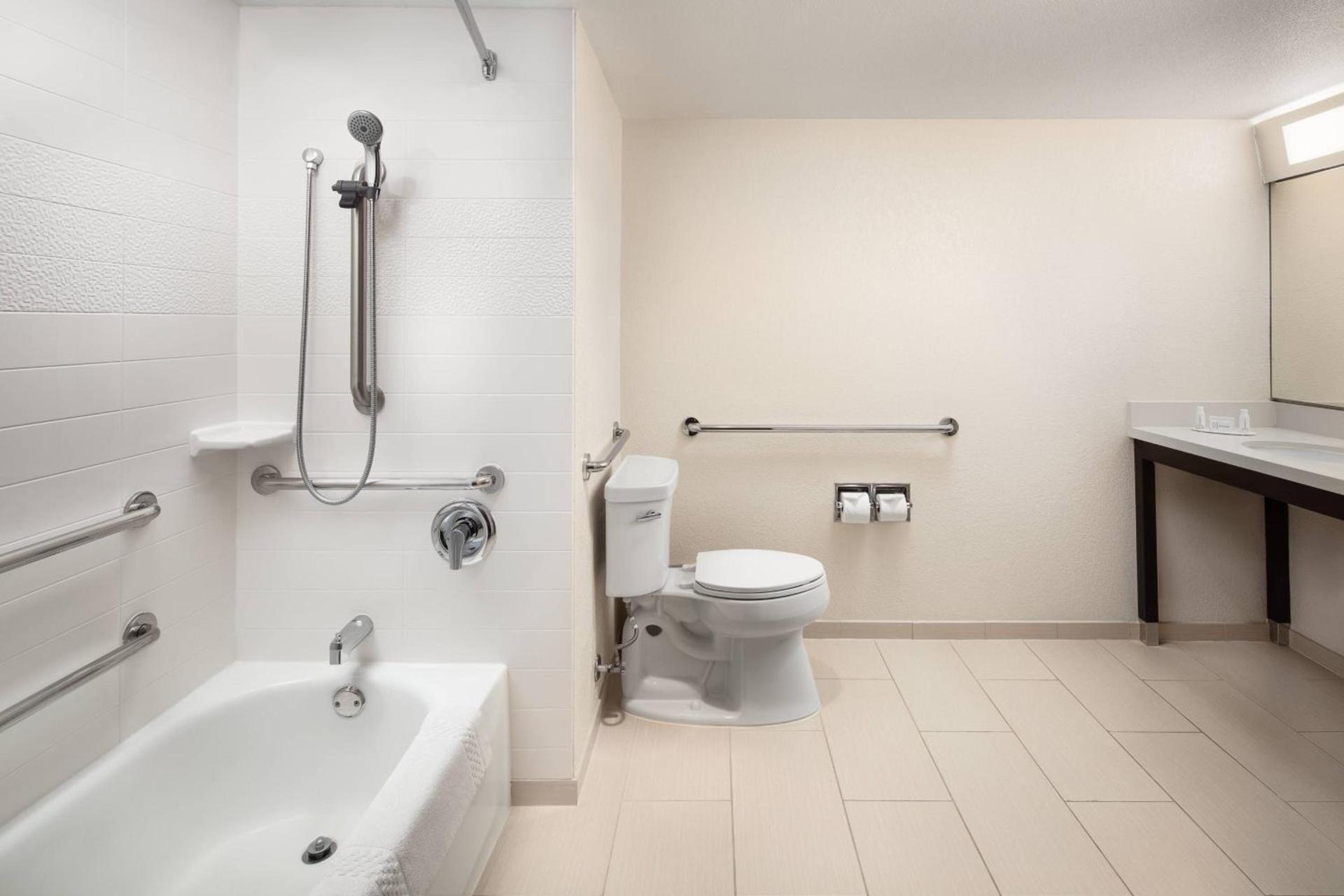 Fairfield by Marriott Anaheim Resort photo 23