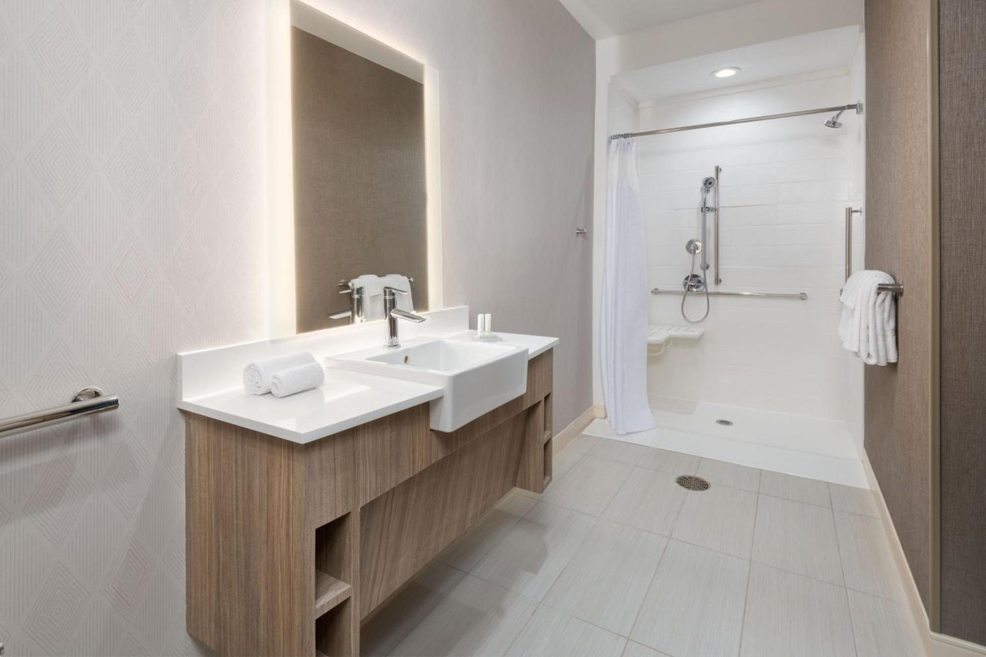 SpringHill Suites by Marriott Weatherford Willow Park photo 8