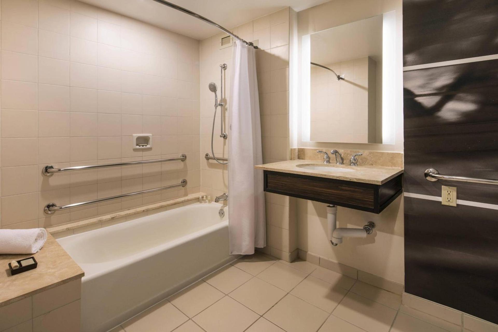 Renaissance Atlanta Waverly Hotel & Convention Center photo 21