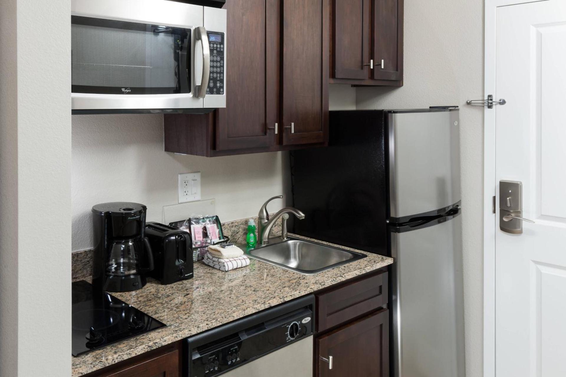 TownePlace Suites Columbia Southeast / Fort Jackson photo 7