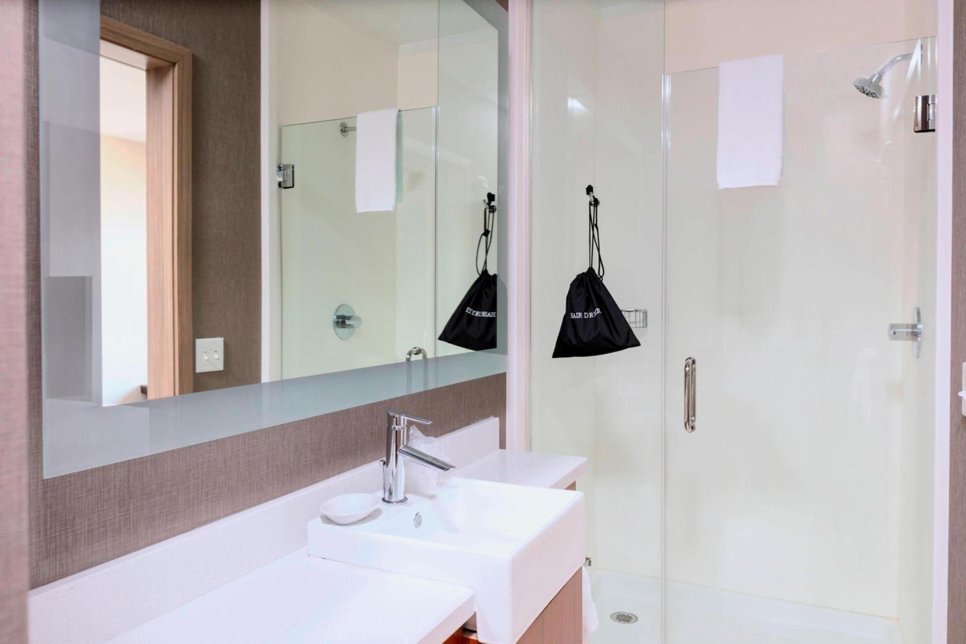 SpringHill Suites by Marriott Great Falls photo 16