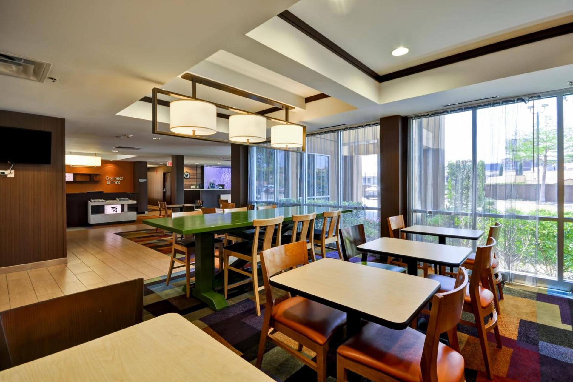 Fairfield Inn & Suites Dallas Medical/Market Center photo 16