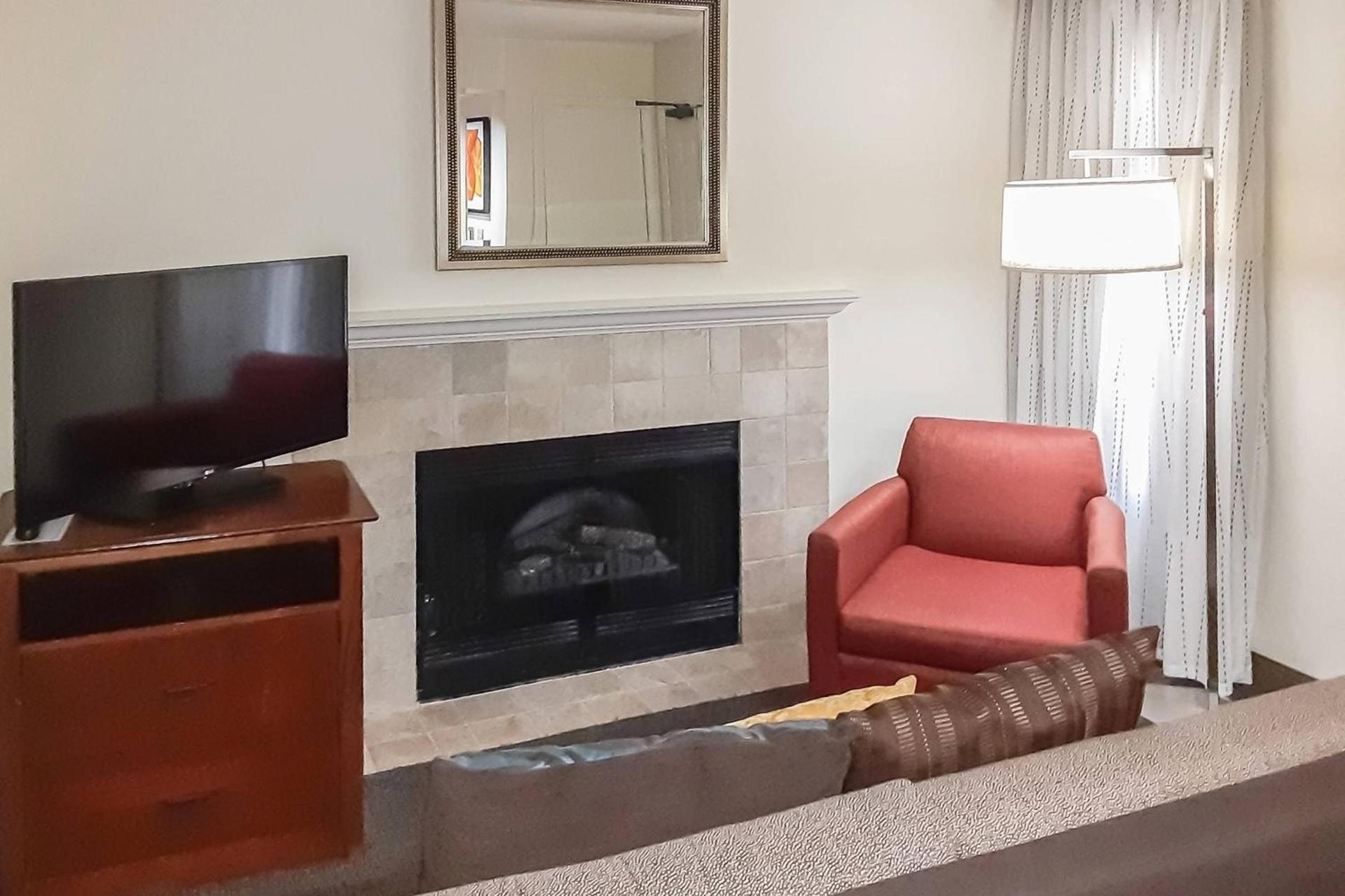 Residence Inn by Marriott Spartanburg photo 4
