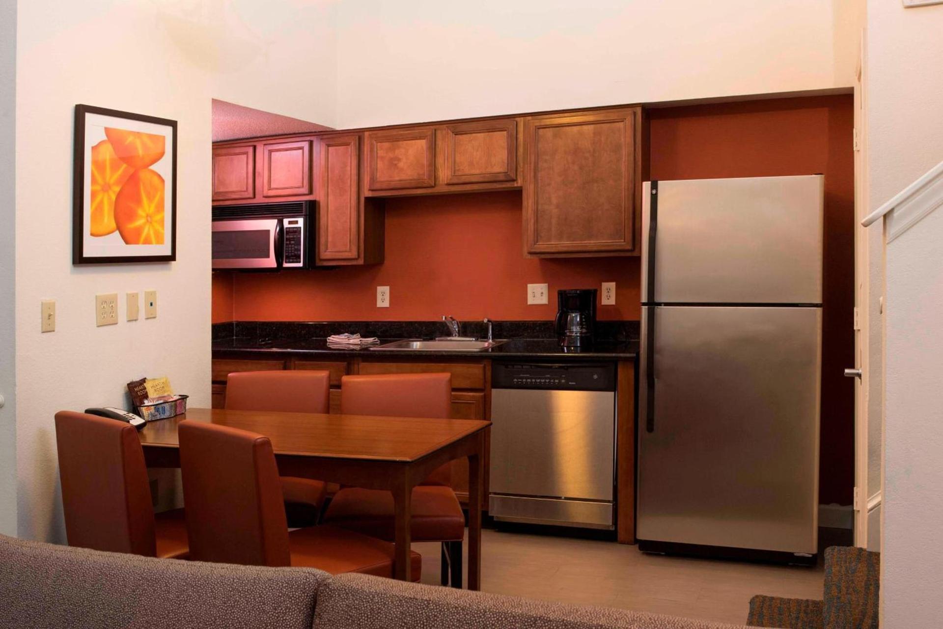 Residence Inn by Marriott Spartanburg photo 11