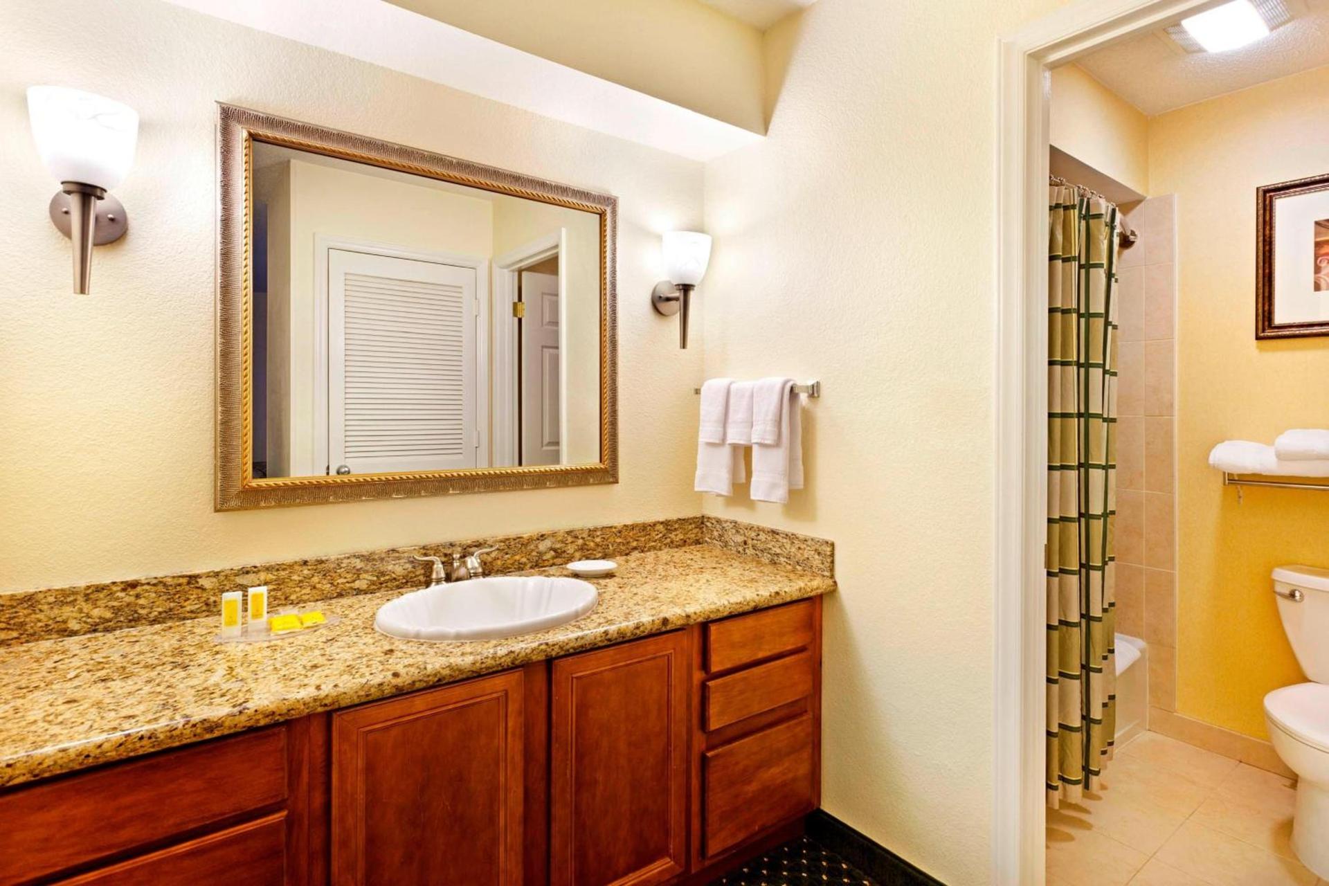 Residence Inn by Marriott Spartanburg photo 12