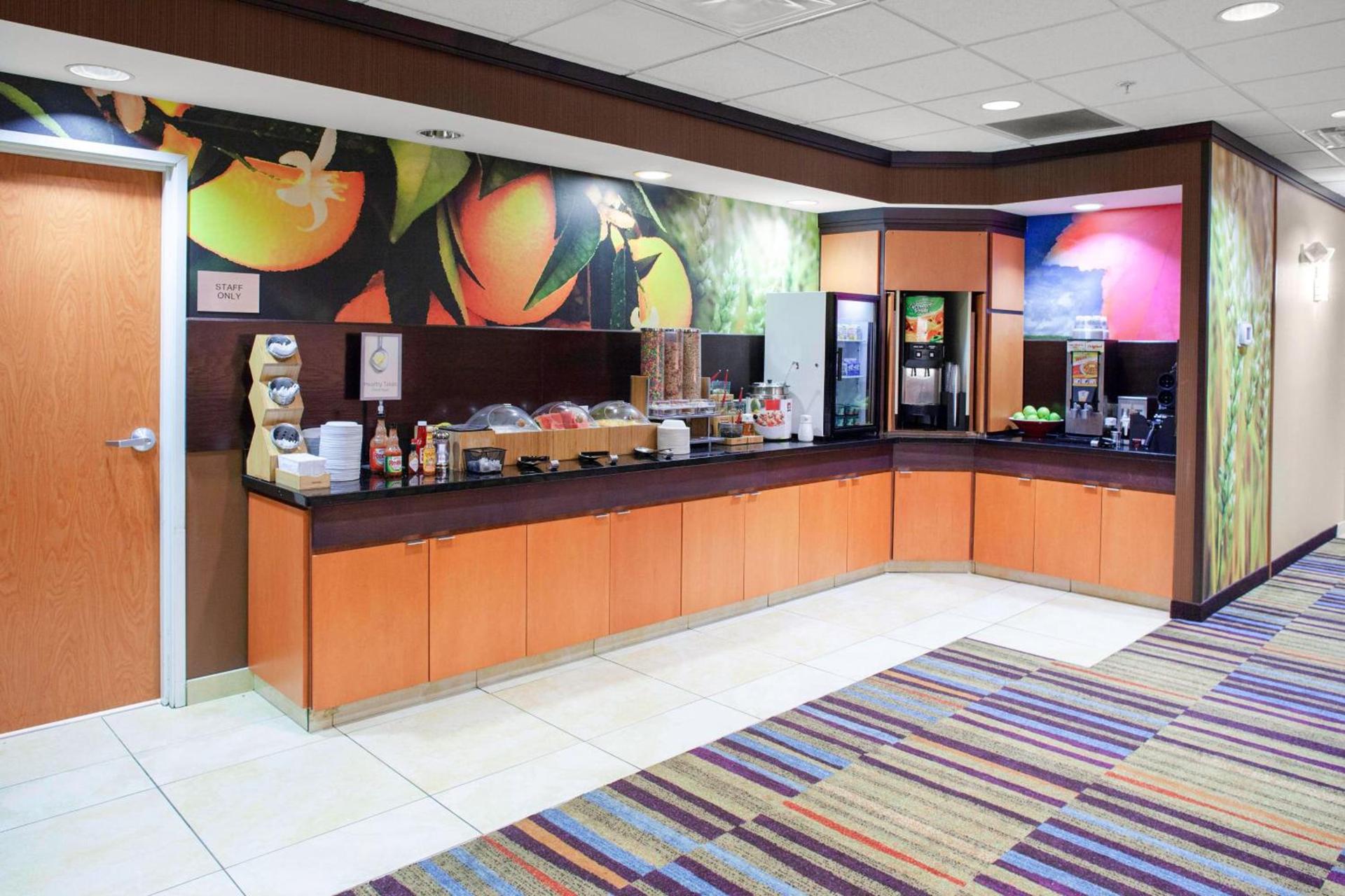 Fairfield Inn and Suites by Marriott Seymour photo 12