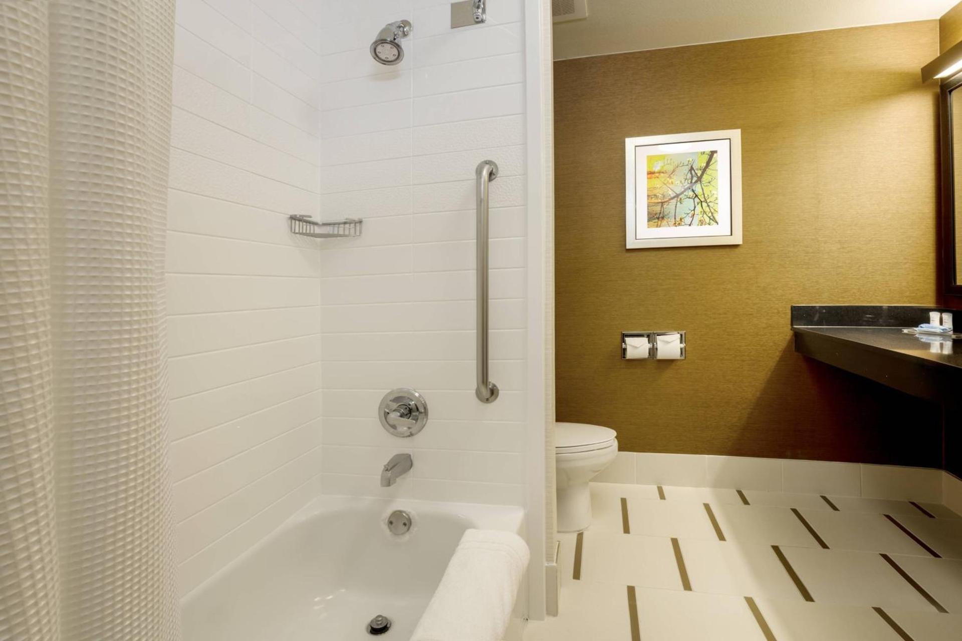 Fairfield by Marriott Inn & Suites Las Vegas Stadium Area photo 12