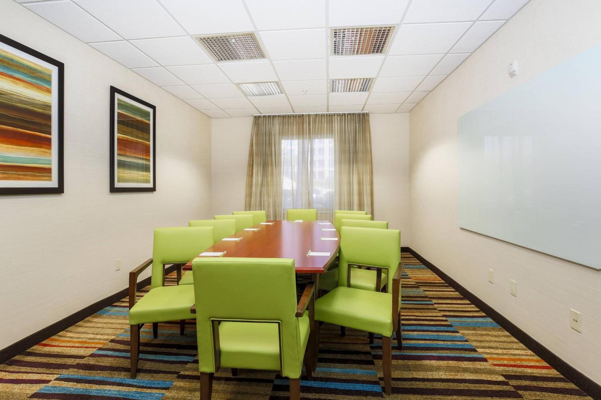 Fairfield by Marriott Inn & Suites Las Vegas Stadium Area photo 30