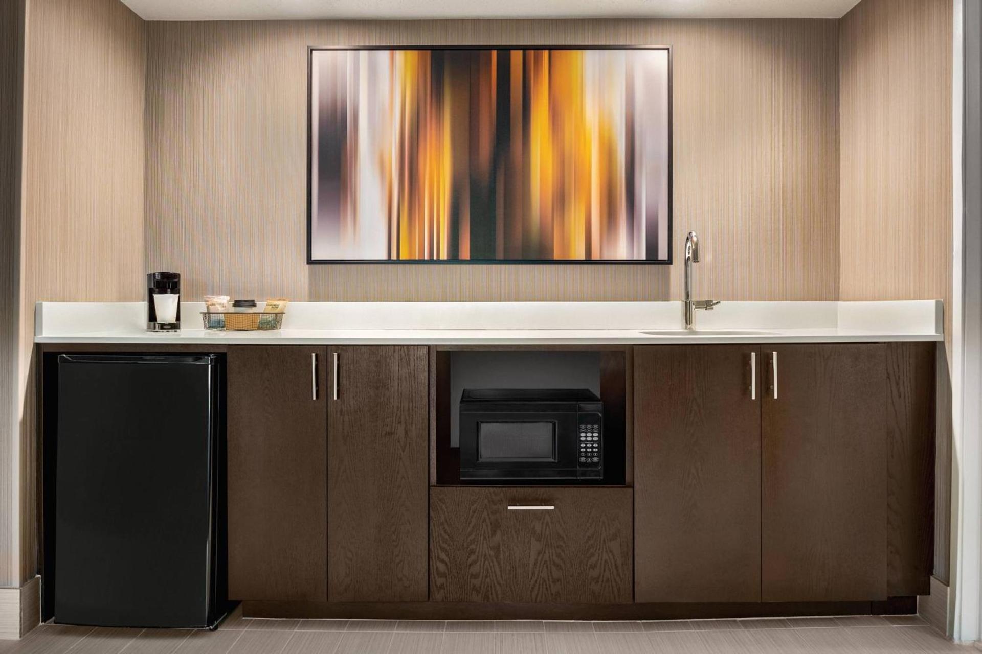 Courtyard by Marriott Dayton North photo 8