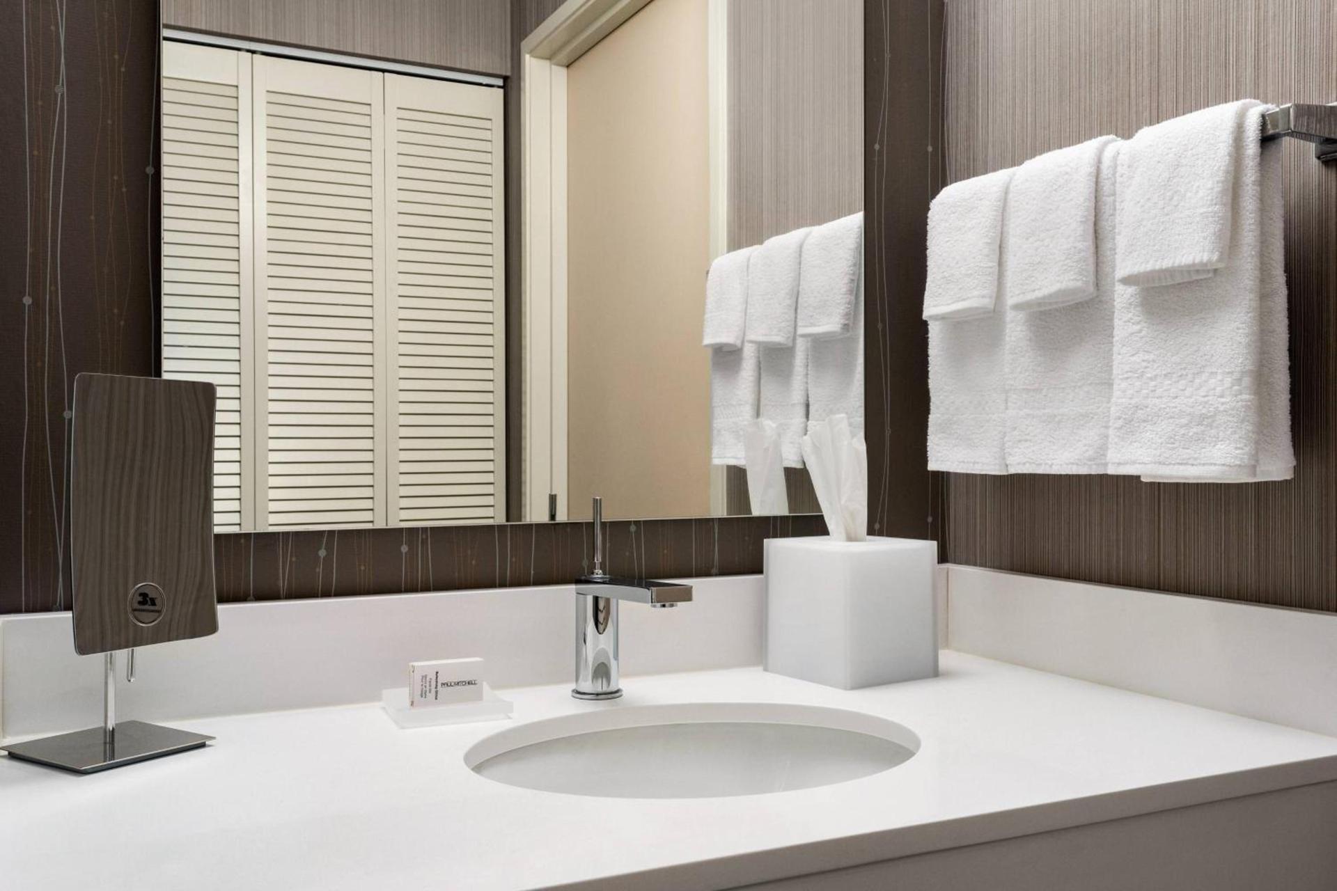 Courtyard by Marriott Dayton North photo 11