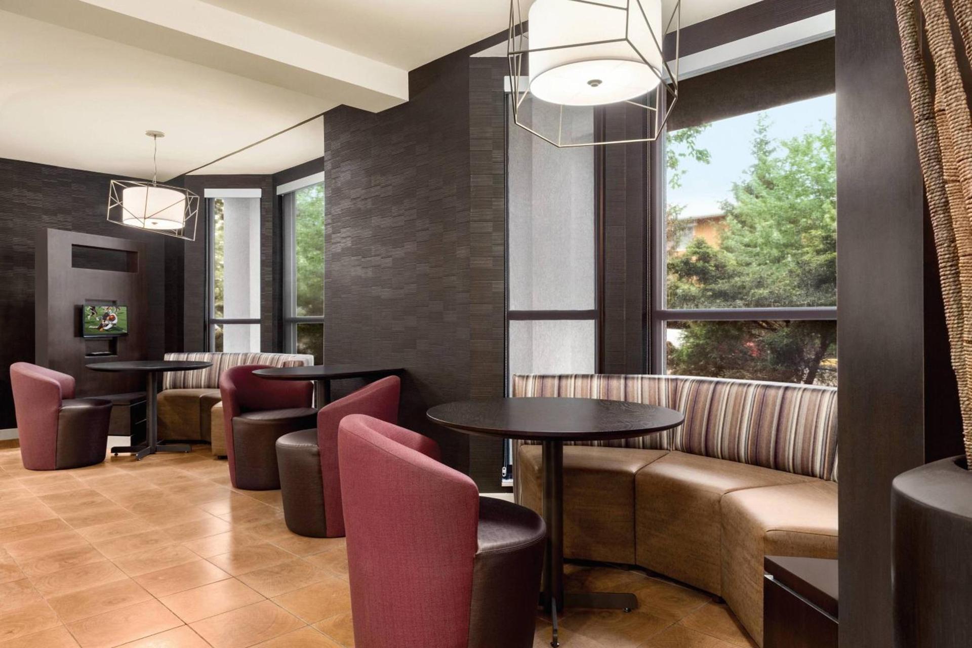 Courtyard by Marriott Dayton North photo 15