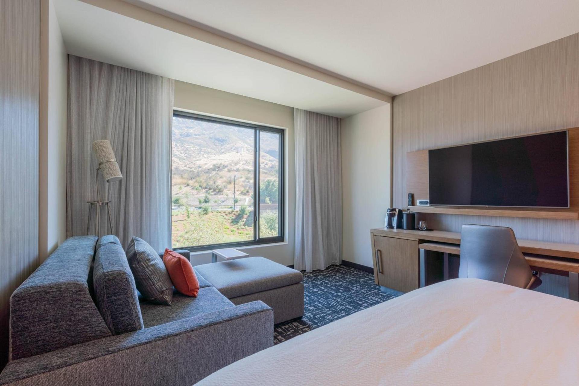 Courtyard by Marriott Thousand Oaks Agoura Hills photo 8