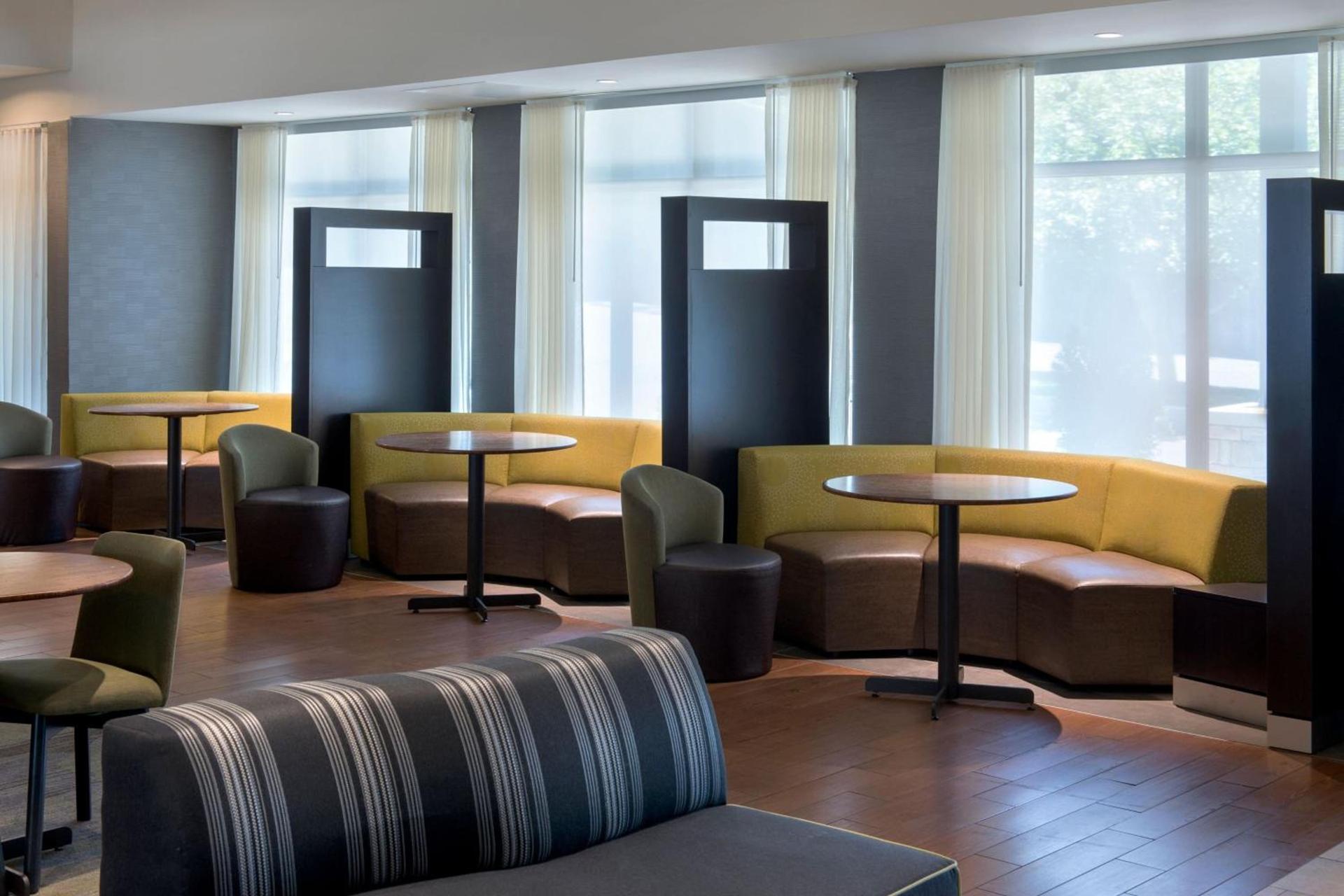 Courtyard by Marriott Norwalk photo 21