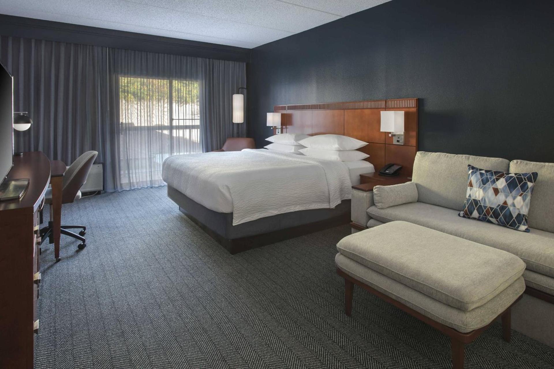Courtyard by Marriott Norwalk photo 29