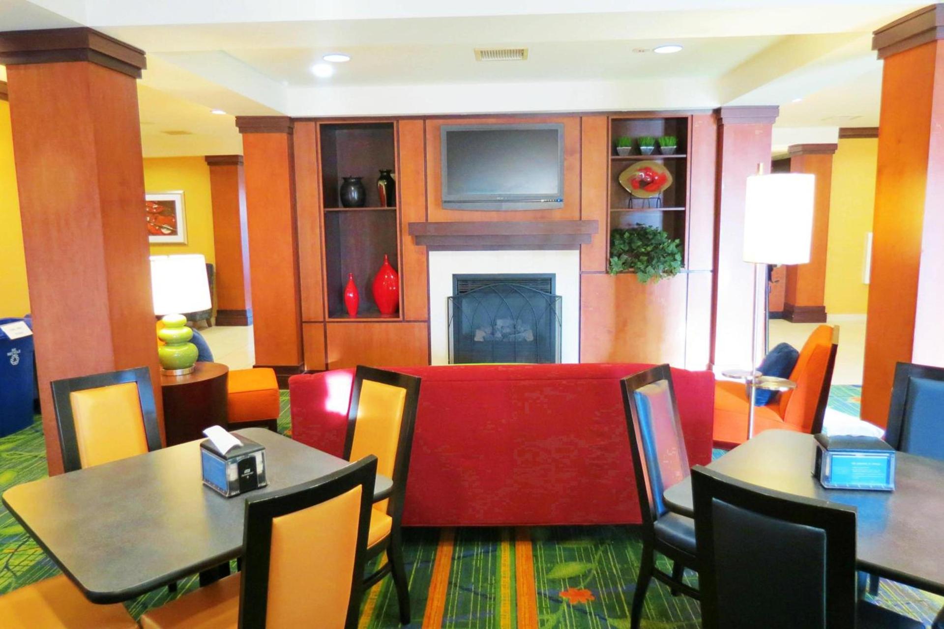 Fairfield Inn & Suites Mount Vernon Rend Lake photo 15