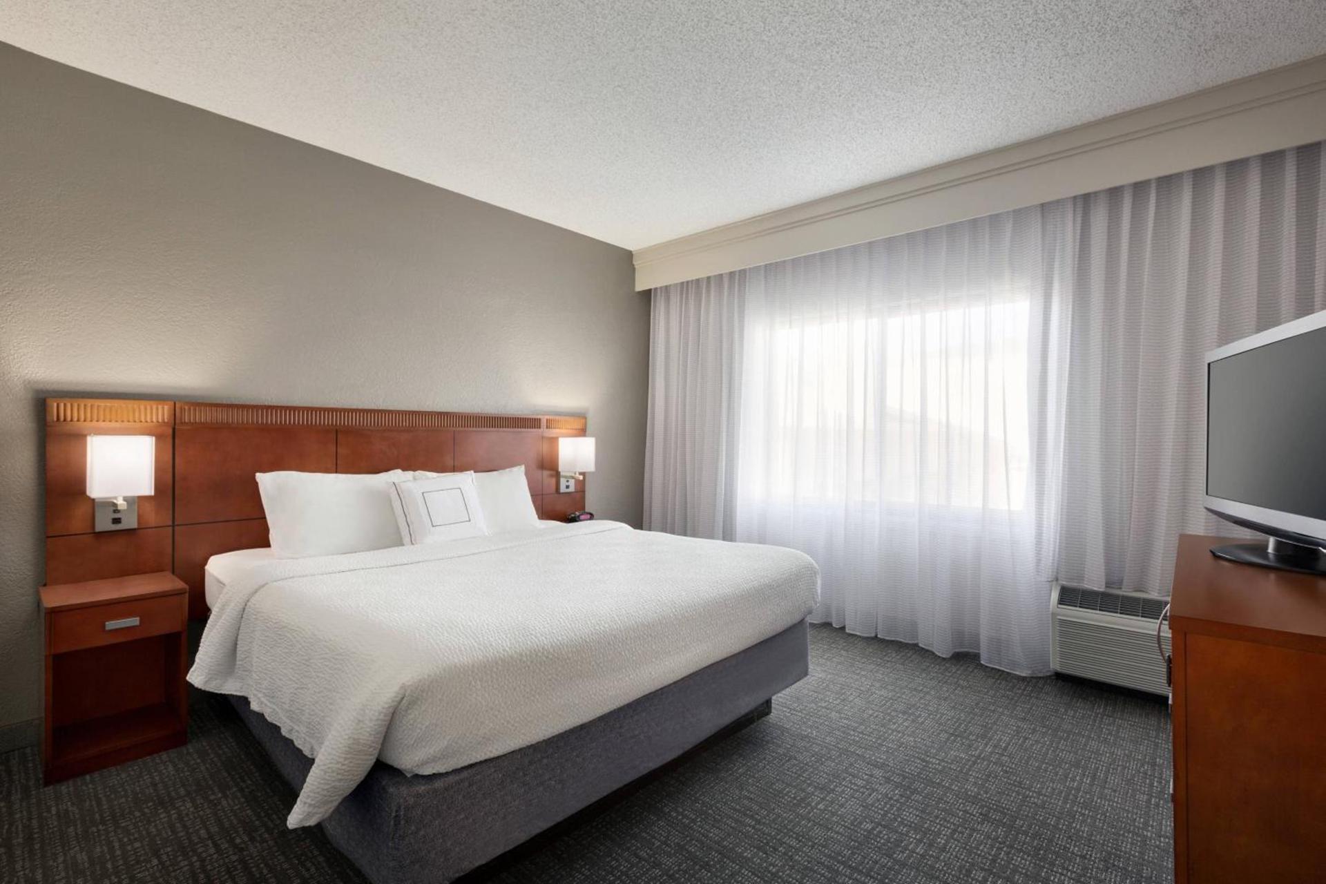Courtyard by Marriott Fort Myers Cape Coral photo 25