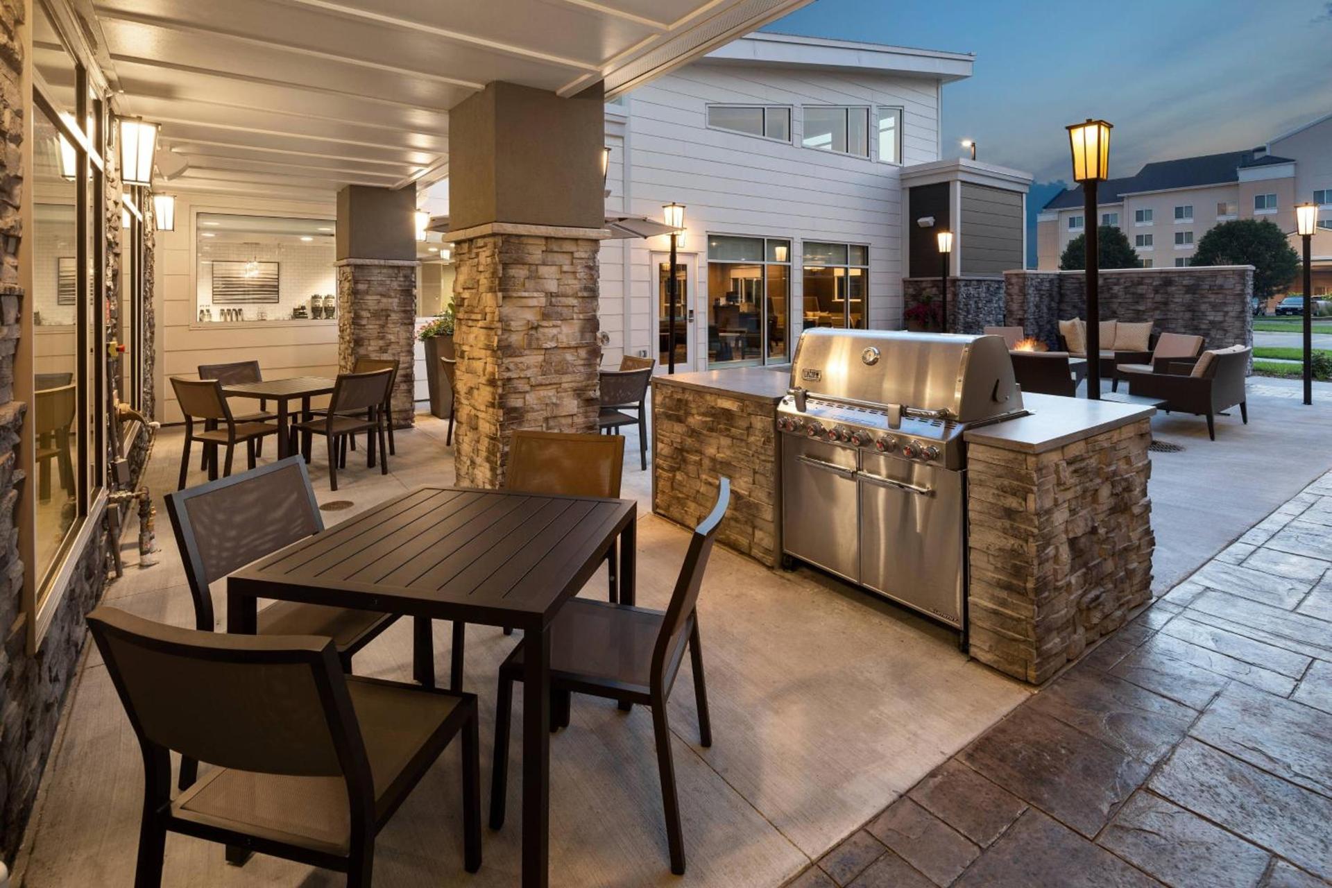 Residence Inn by Marriott East Peoria photo 17