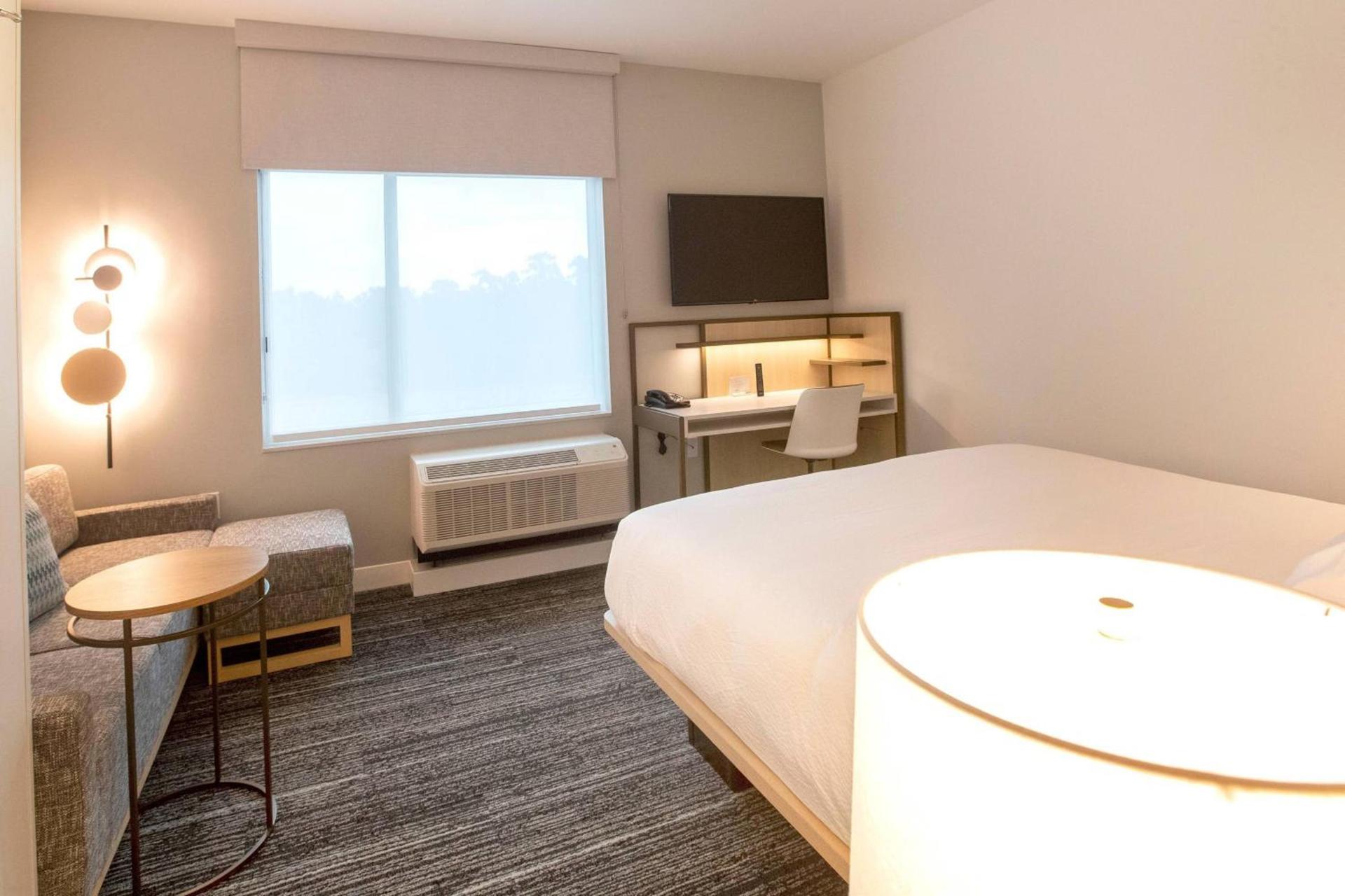 TownePlace Suites by Marriott Conroe photo 13