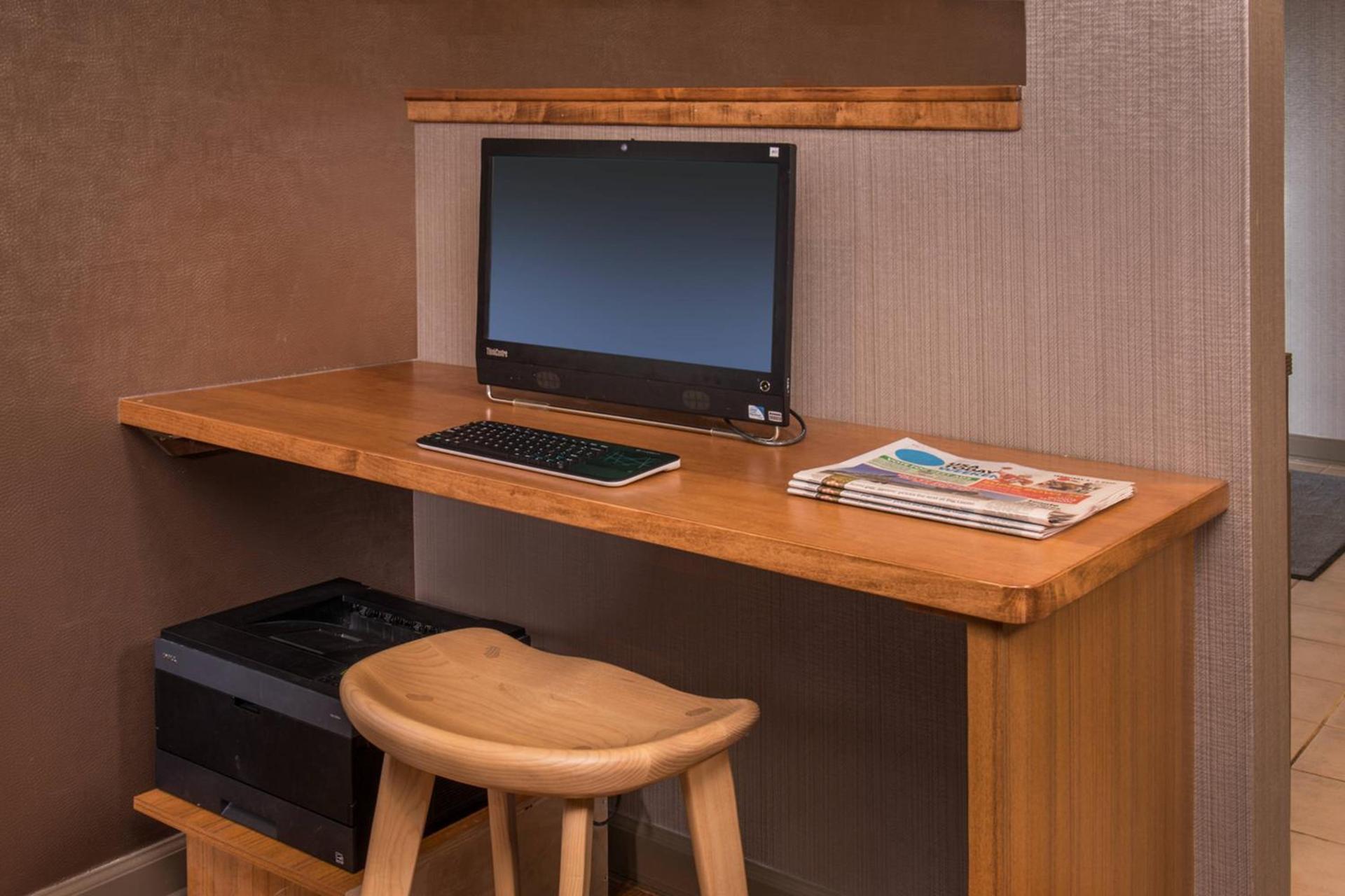 SpringHill Suites Herndon Reston photo 11