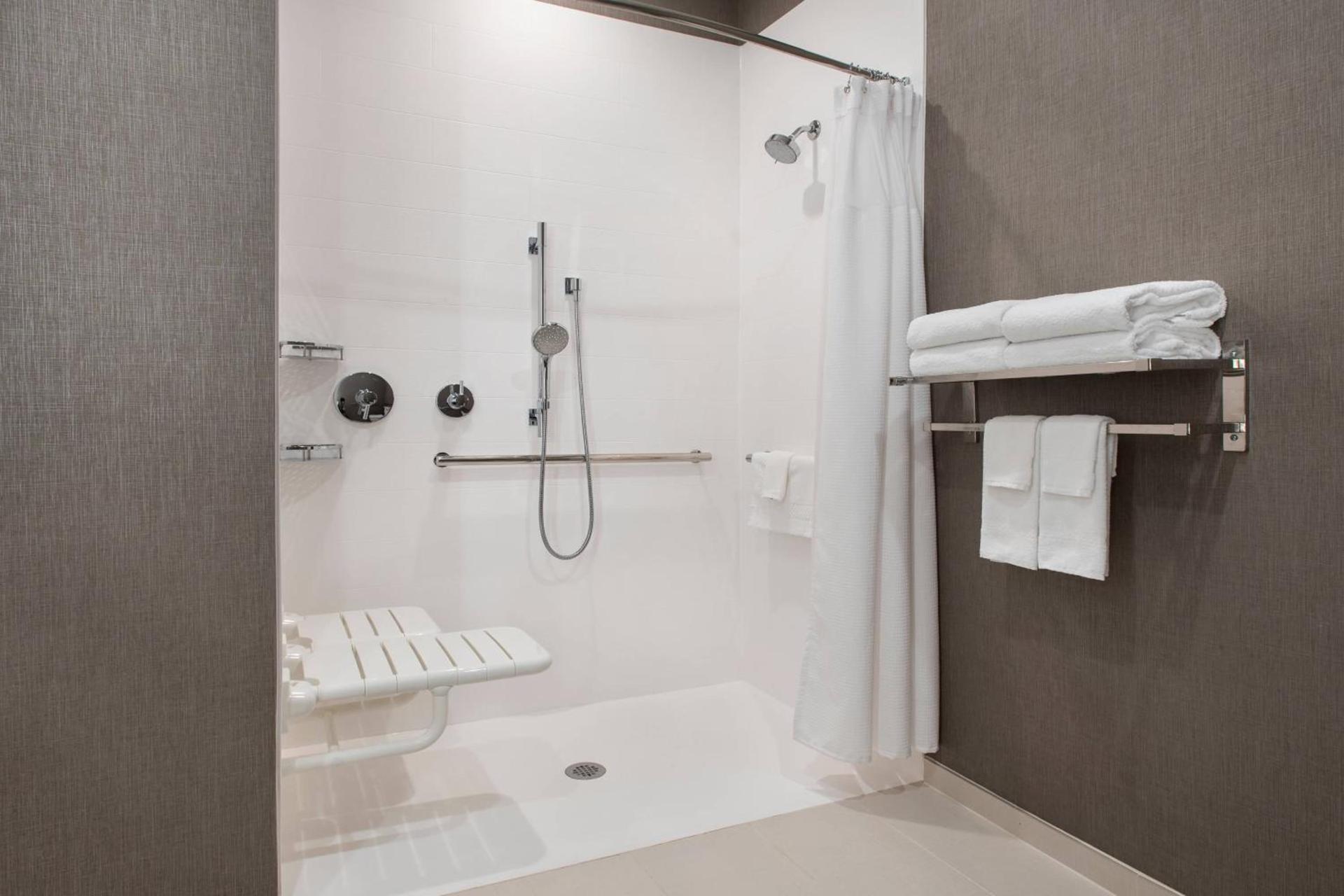 SpringHill Suites Herndon Reston photo 10