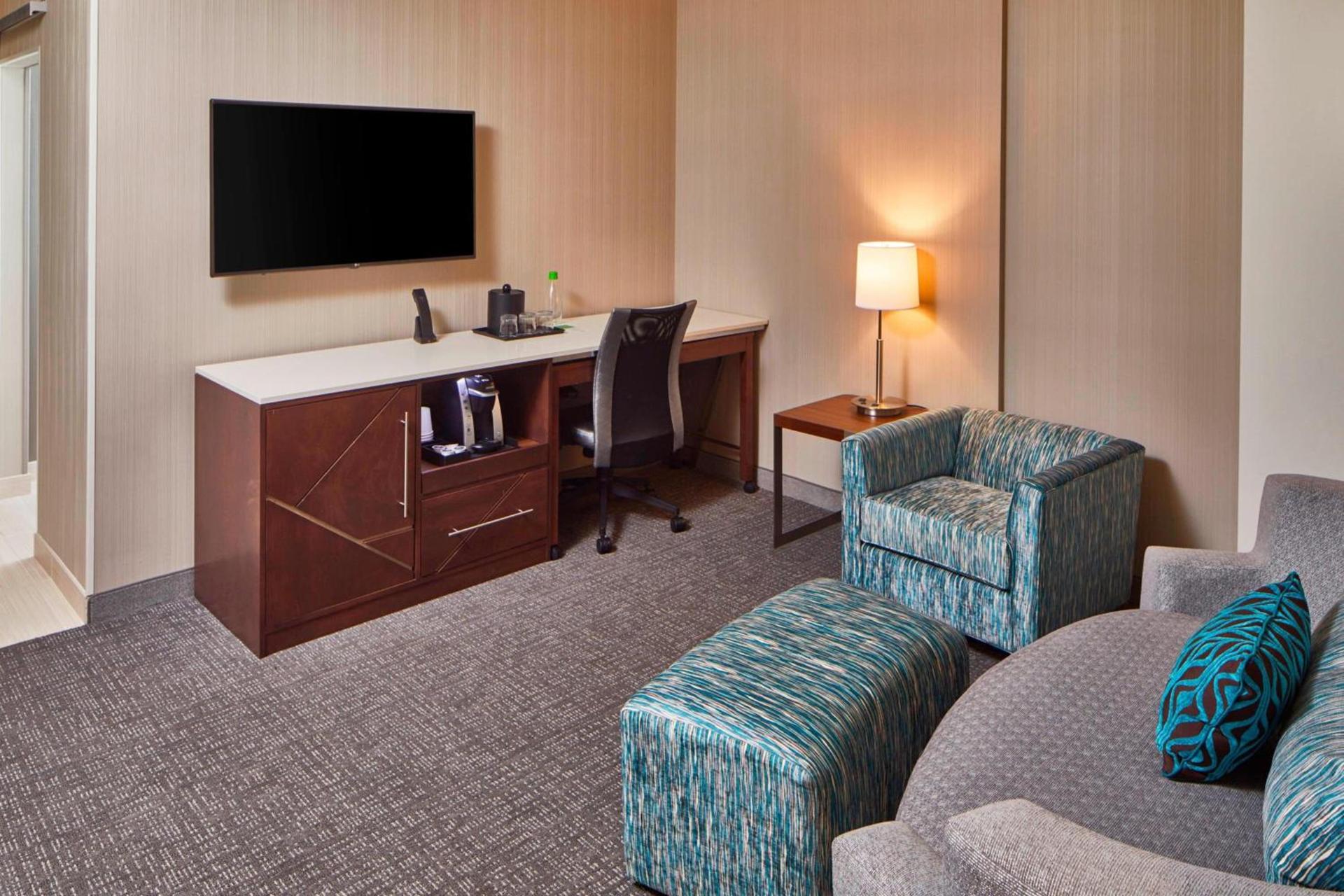 Courtyard by Marriott Minneapolis West photo 20
