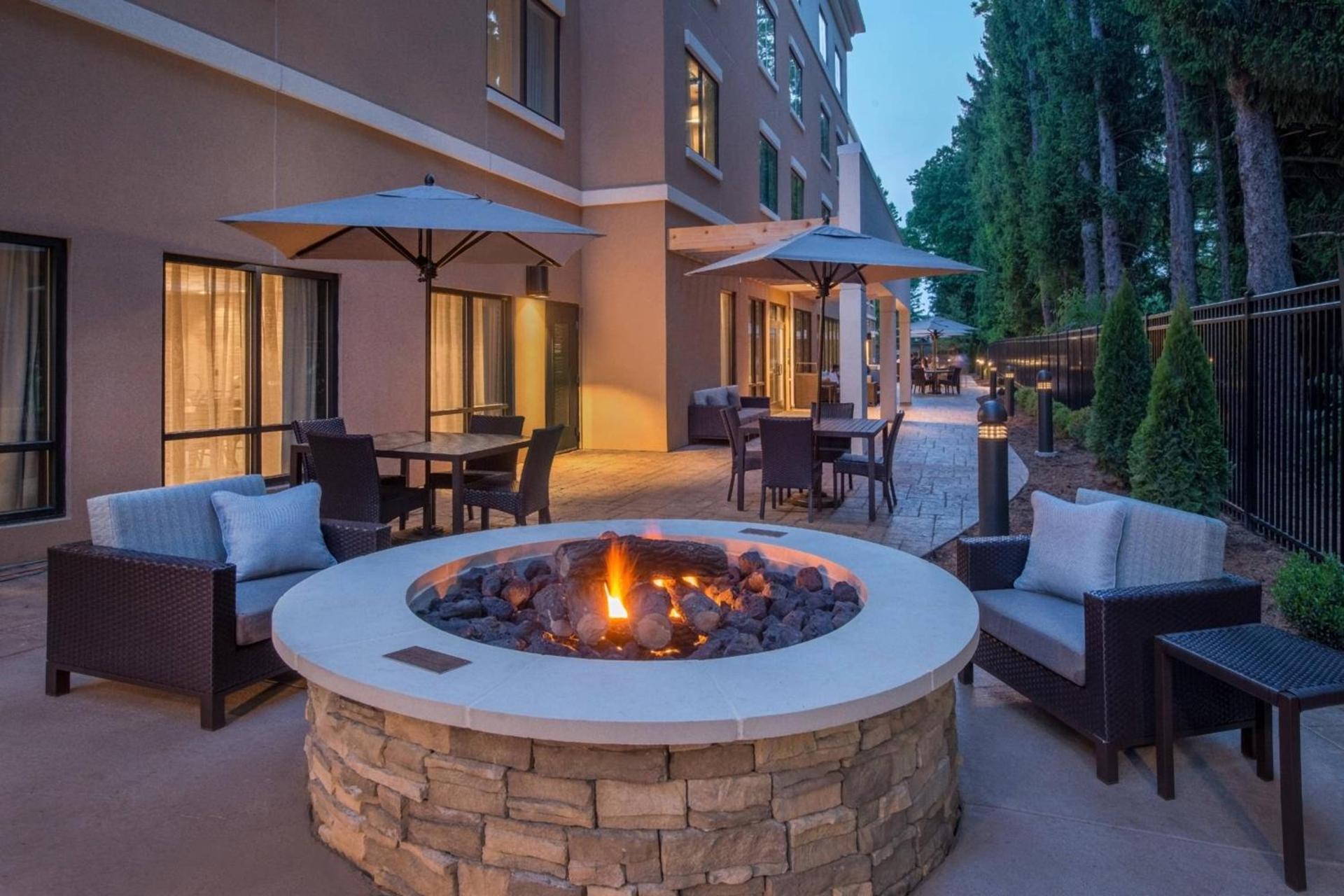 Courtyard by Marriott Hershey Chocolate Avenue photo 5