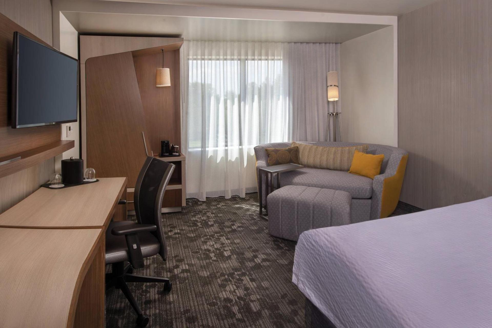 Courtyard by Marriott Hershey Chocolate Avenue photo 7