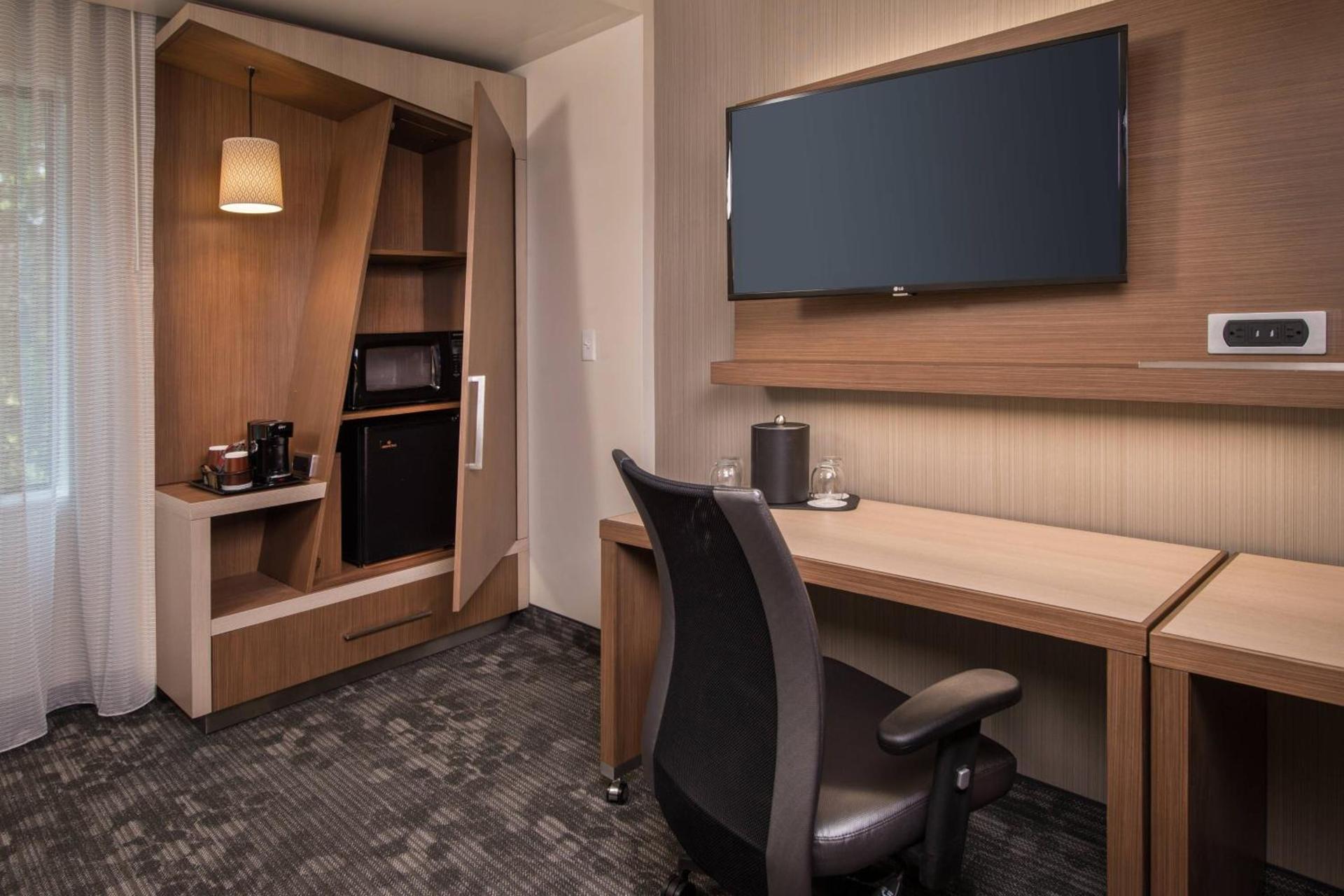 Courtyard by Marriott Hershey Chocolate Avenue photo 10