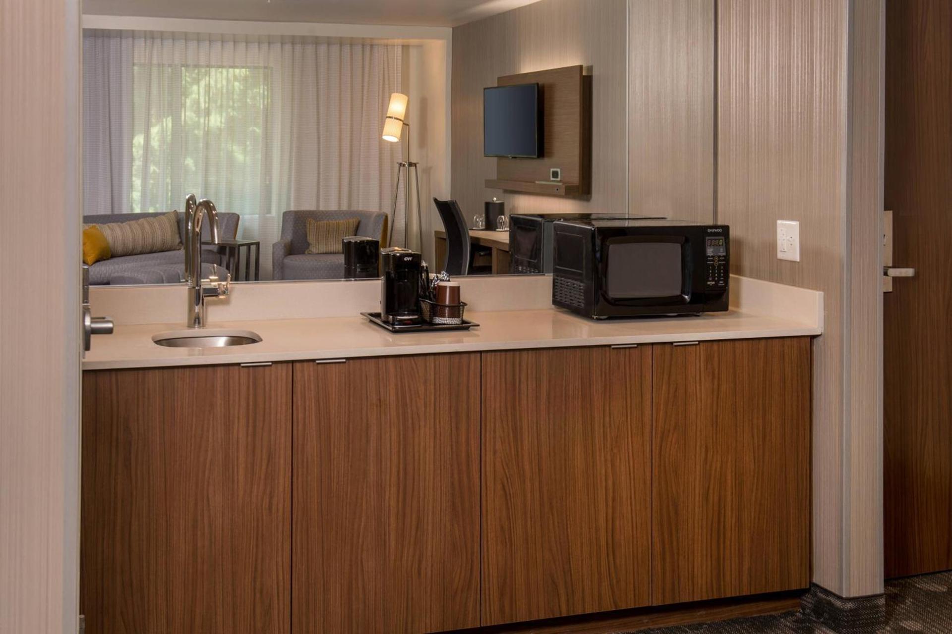 Courtyard by Marriott Hershey Chocolate Avenue photo 17