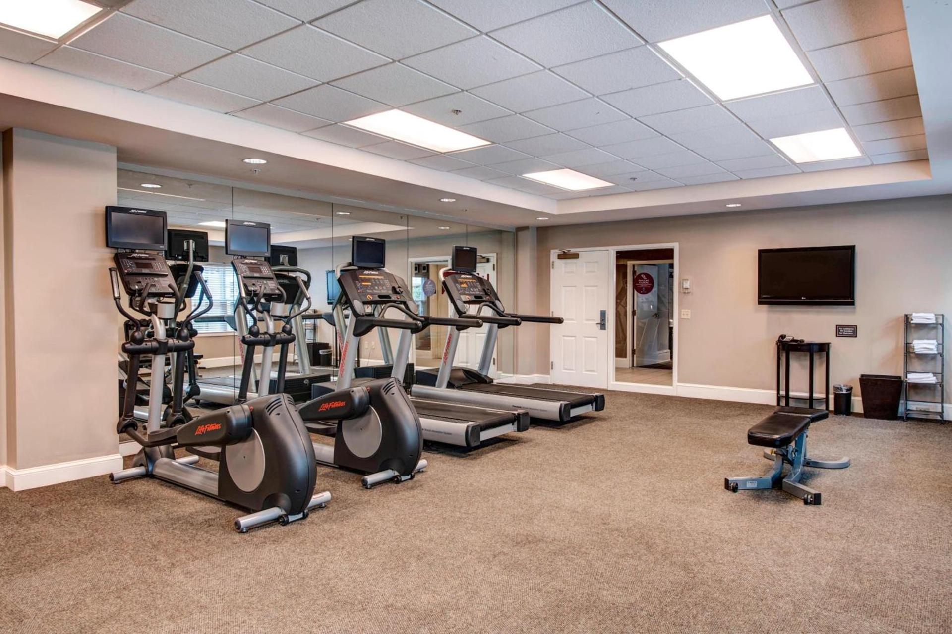 Residence Inn by Marriott Raleigh Crabtree Valley photo 57