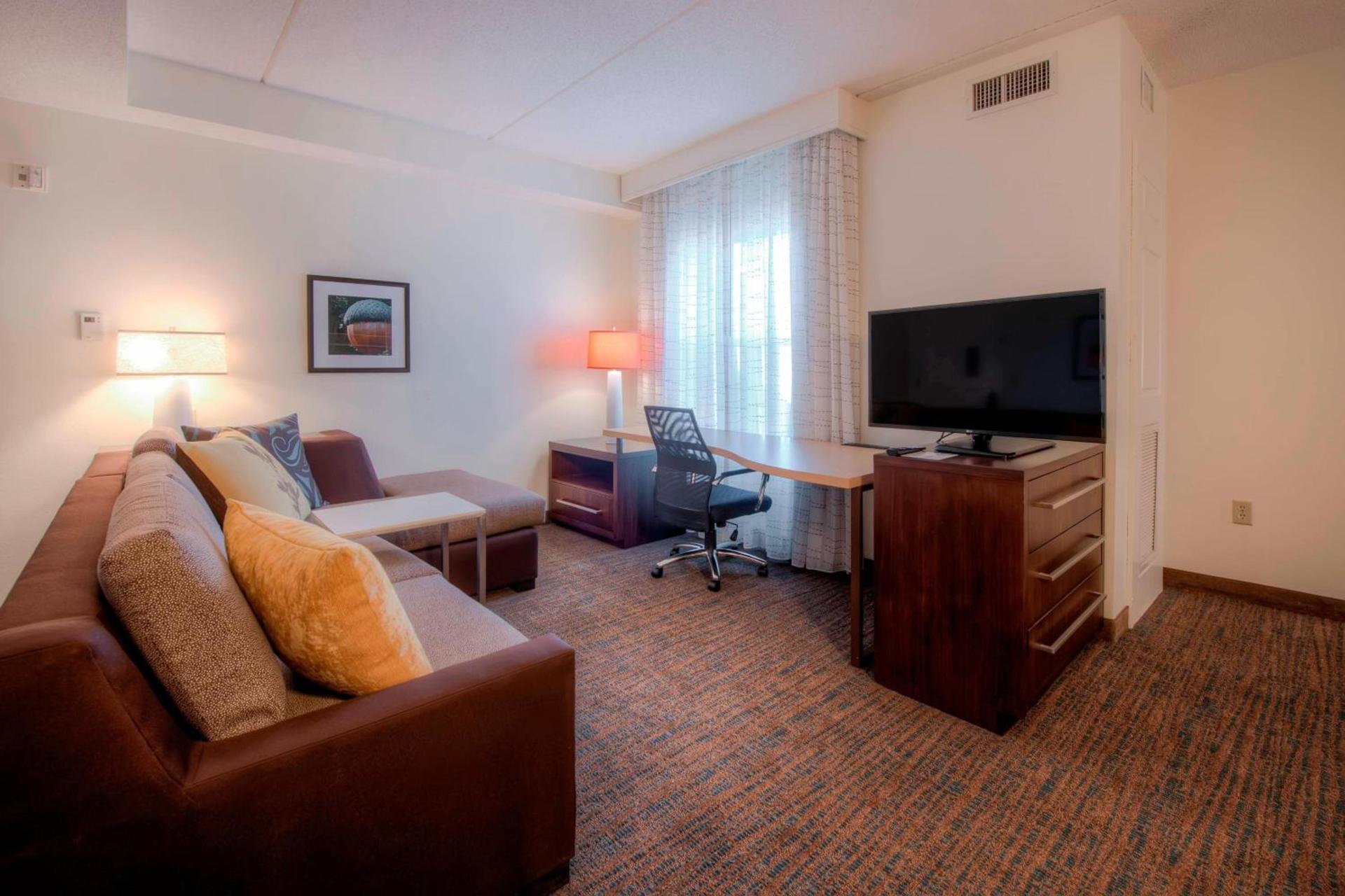 Residence Inn by Marriott Raleigh Crabtree Valley photo 9