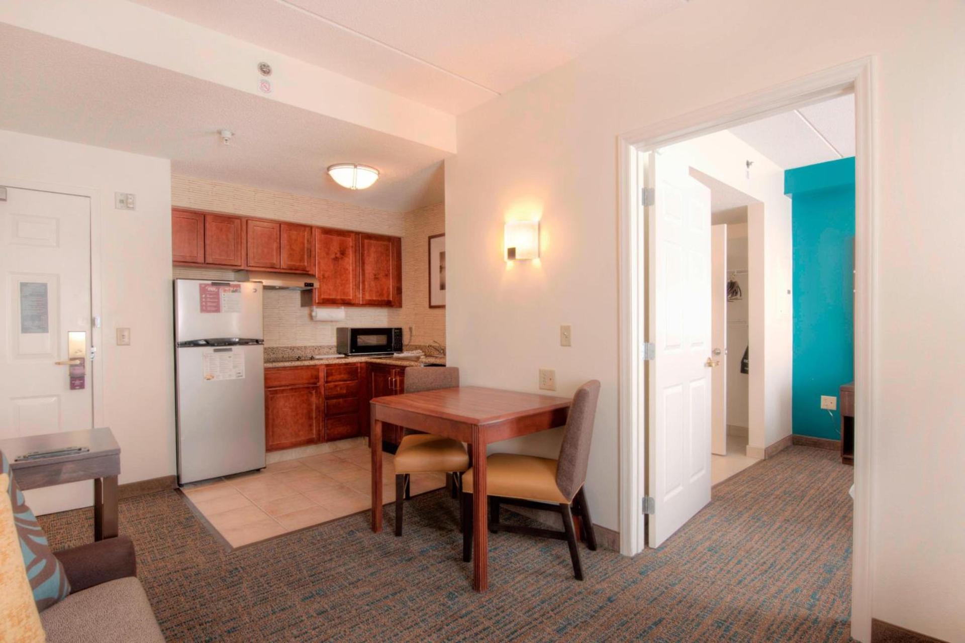 Residence Inn by Marriott Raleigh Crabtree Valley photo 32