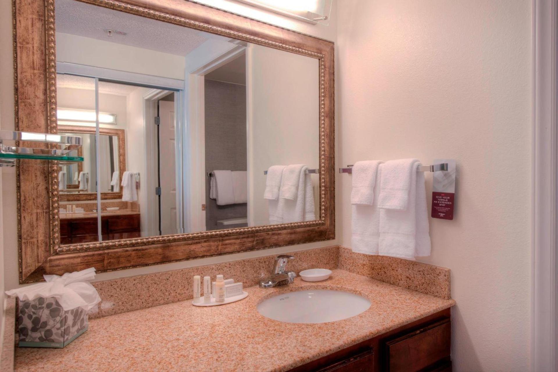 Residence Inn by Marriott Raleigh Crabtree Valley photo 35