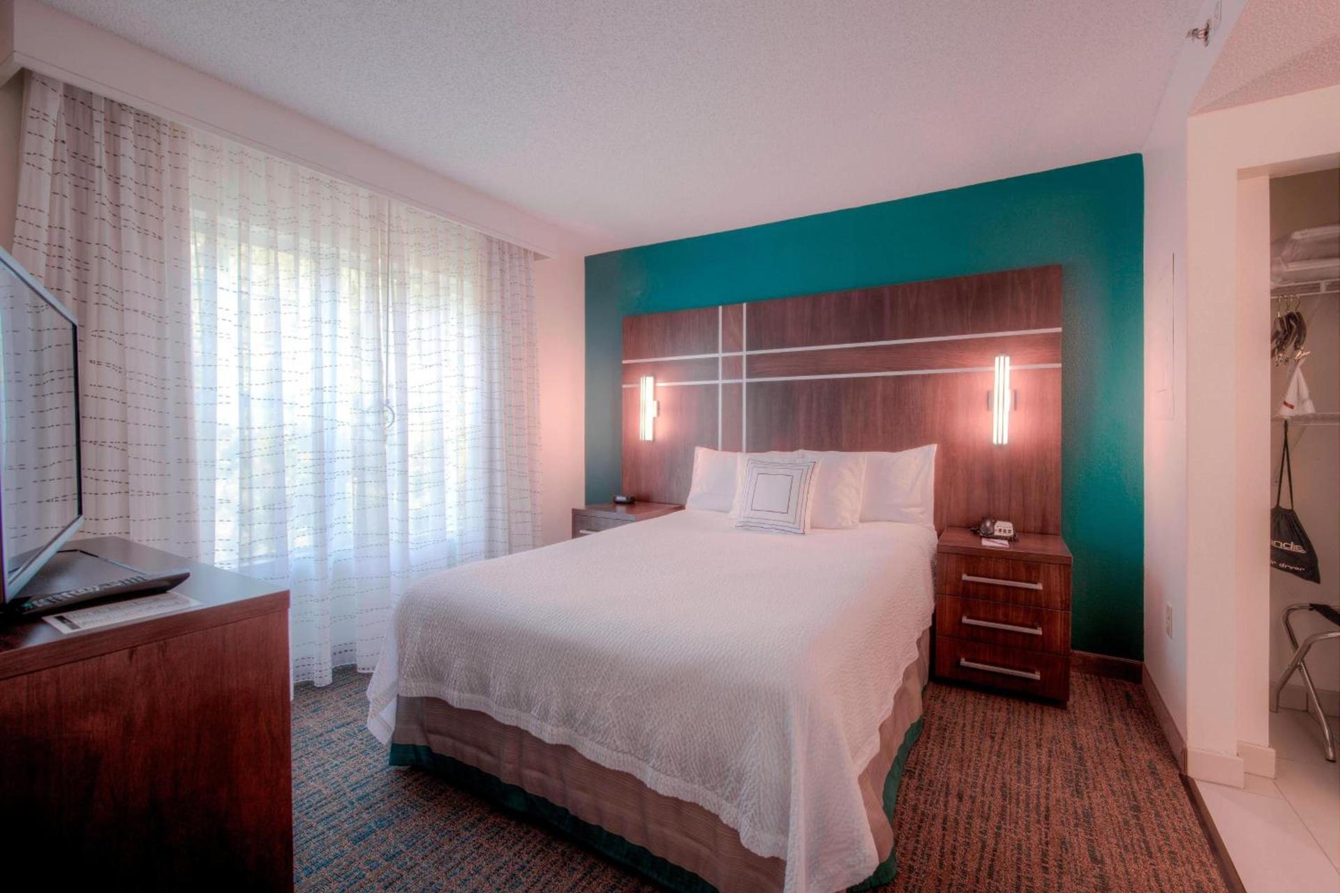 Residence Inn by Marriott Raleigh Crabtree Valley photo 37