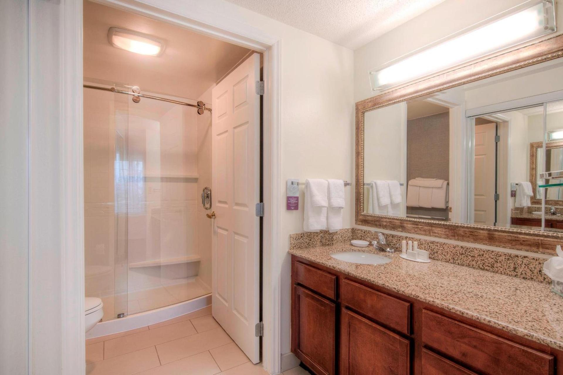 Residence Inn by Marriott Raleigh Crabtree Valley photo 43