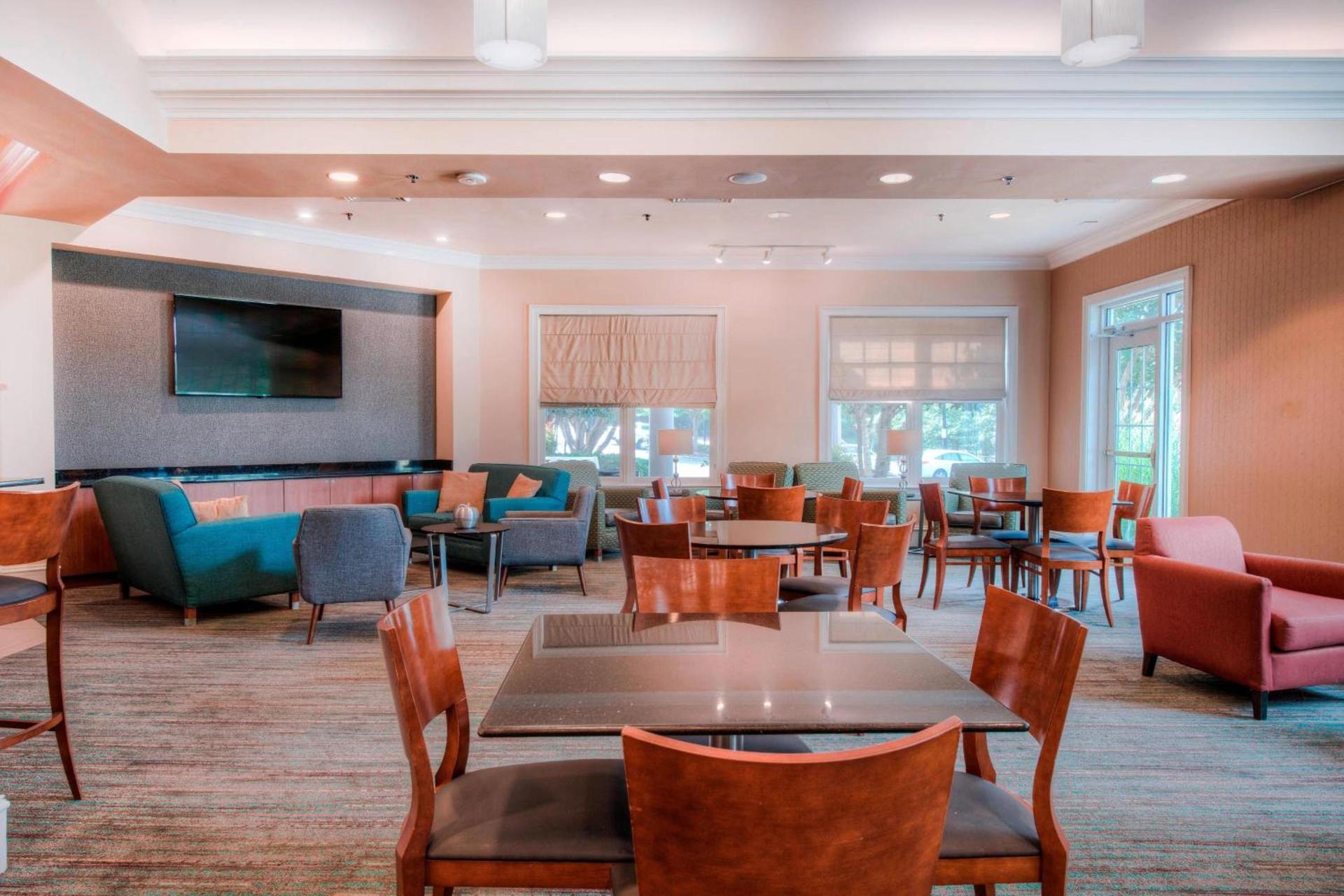 Residence Inn by Marriott Raleigh Crabtree Valley photo 49