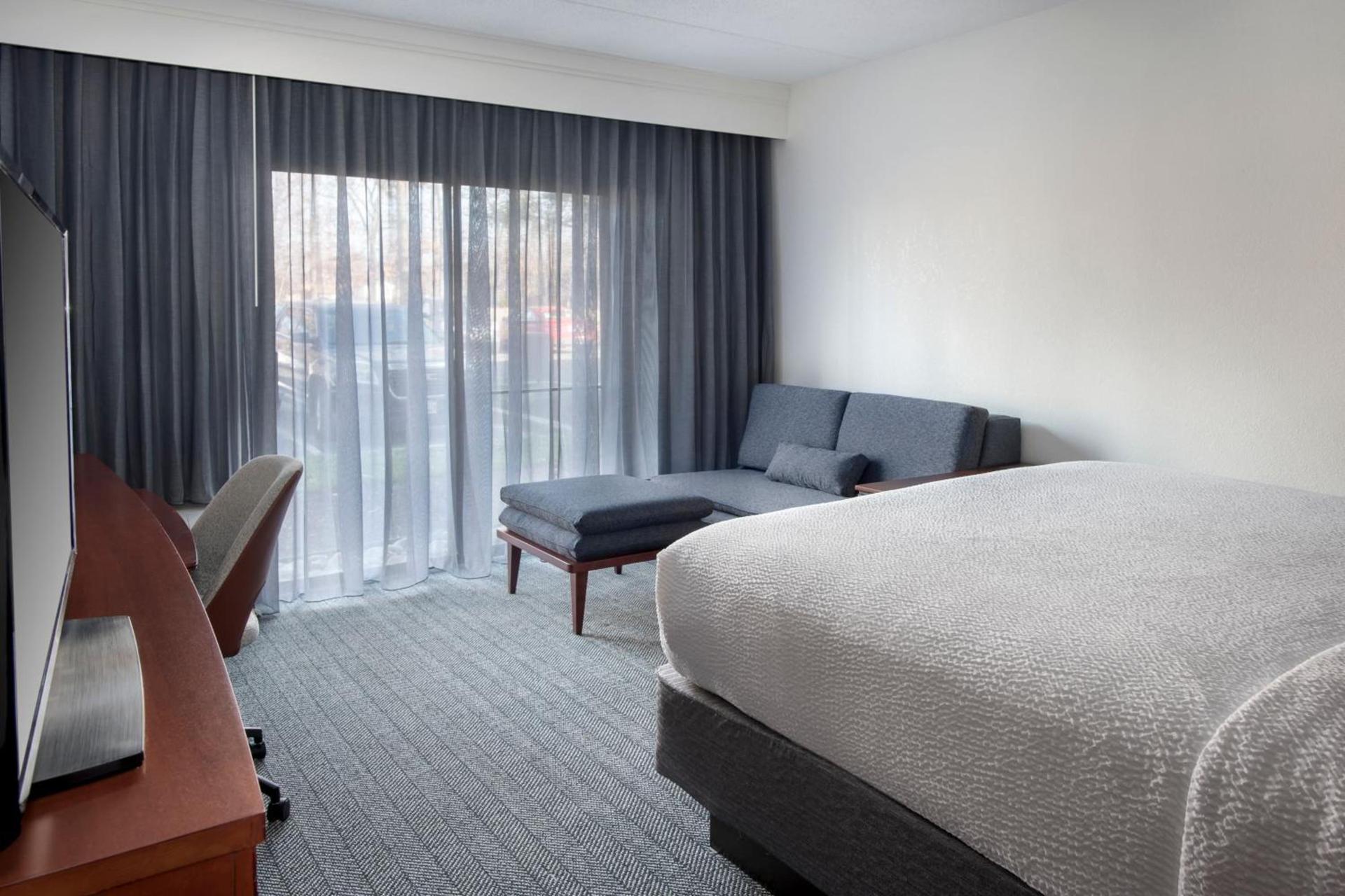 Courtyard by Marriott Silver Spring North/White Oak photo 7