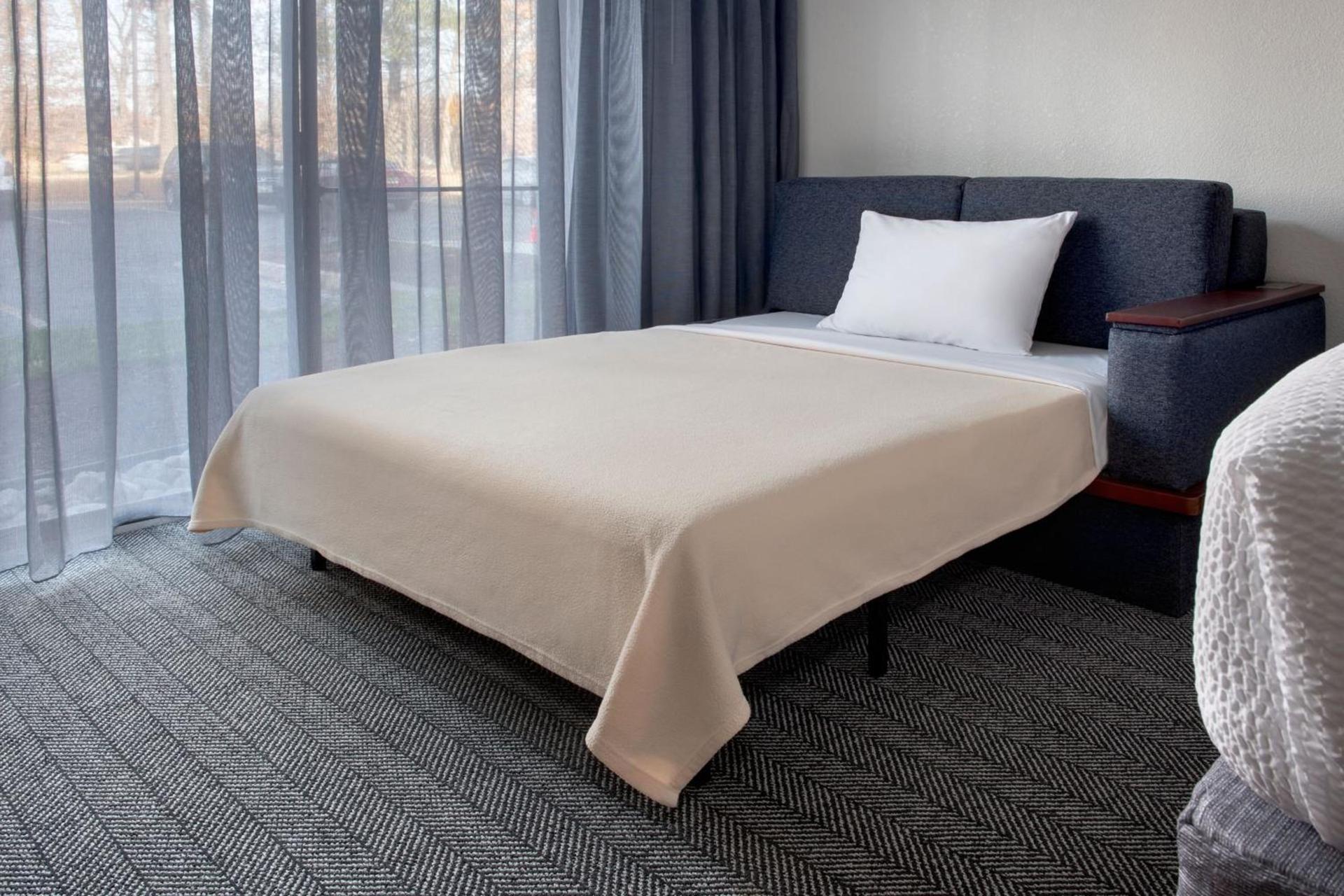 Courtyard by Marriott Silver Spring North/White Oak photo 9