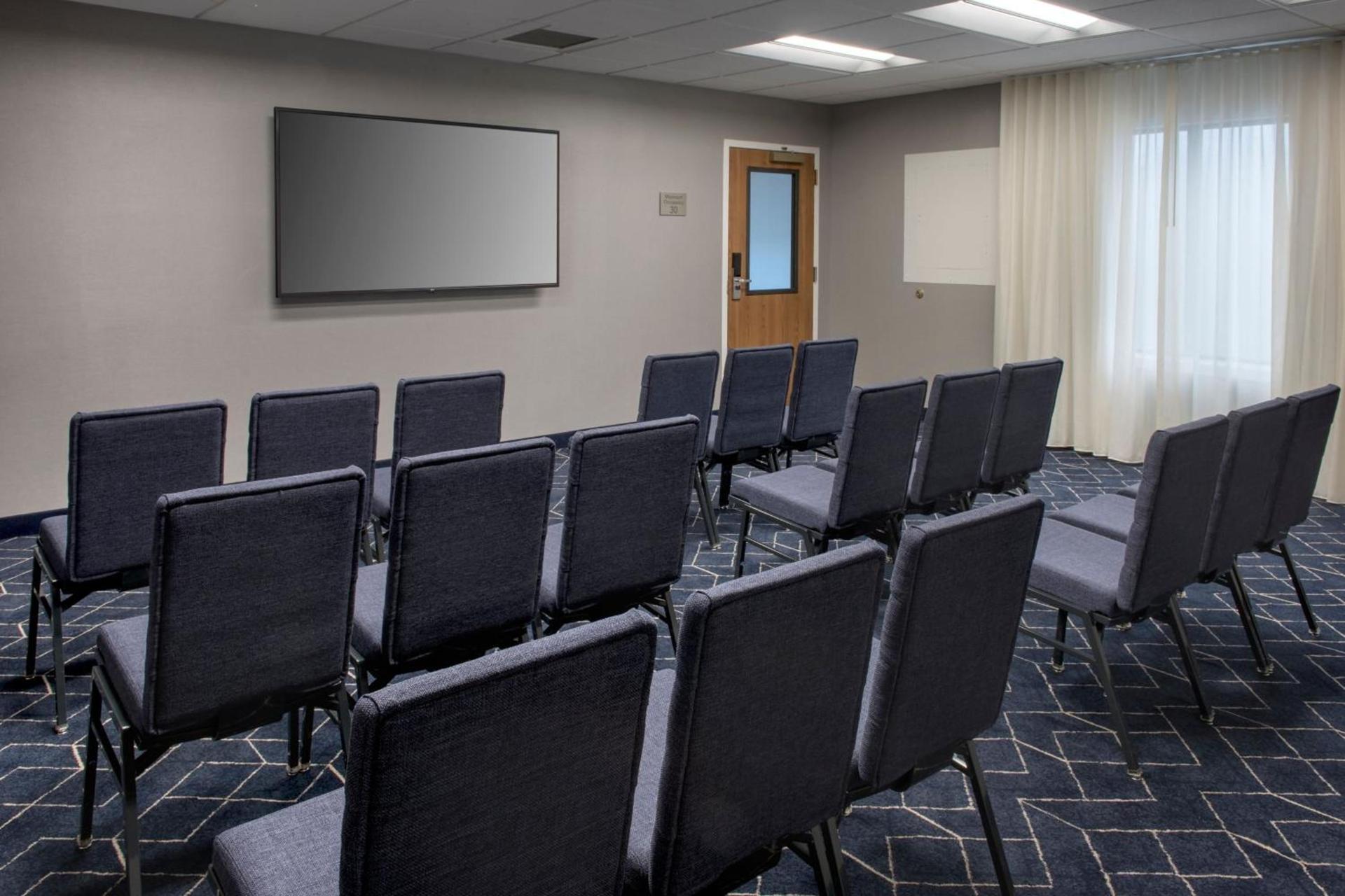 Courtyard by Marriott Silver Spring North/White Oak photo 40