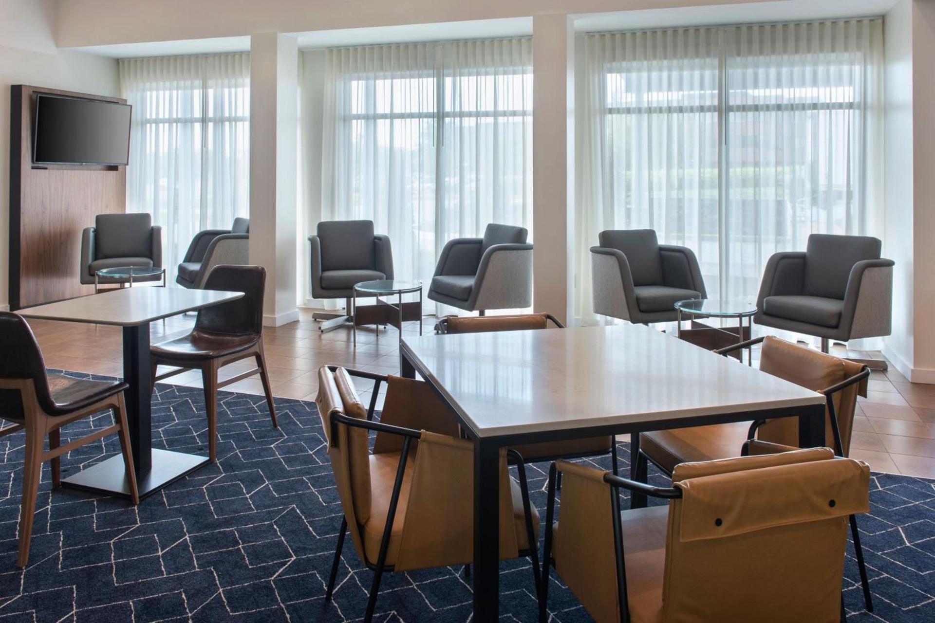 Courtyard by Marriott Silver Spring North/White Oak photo 4